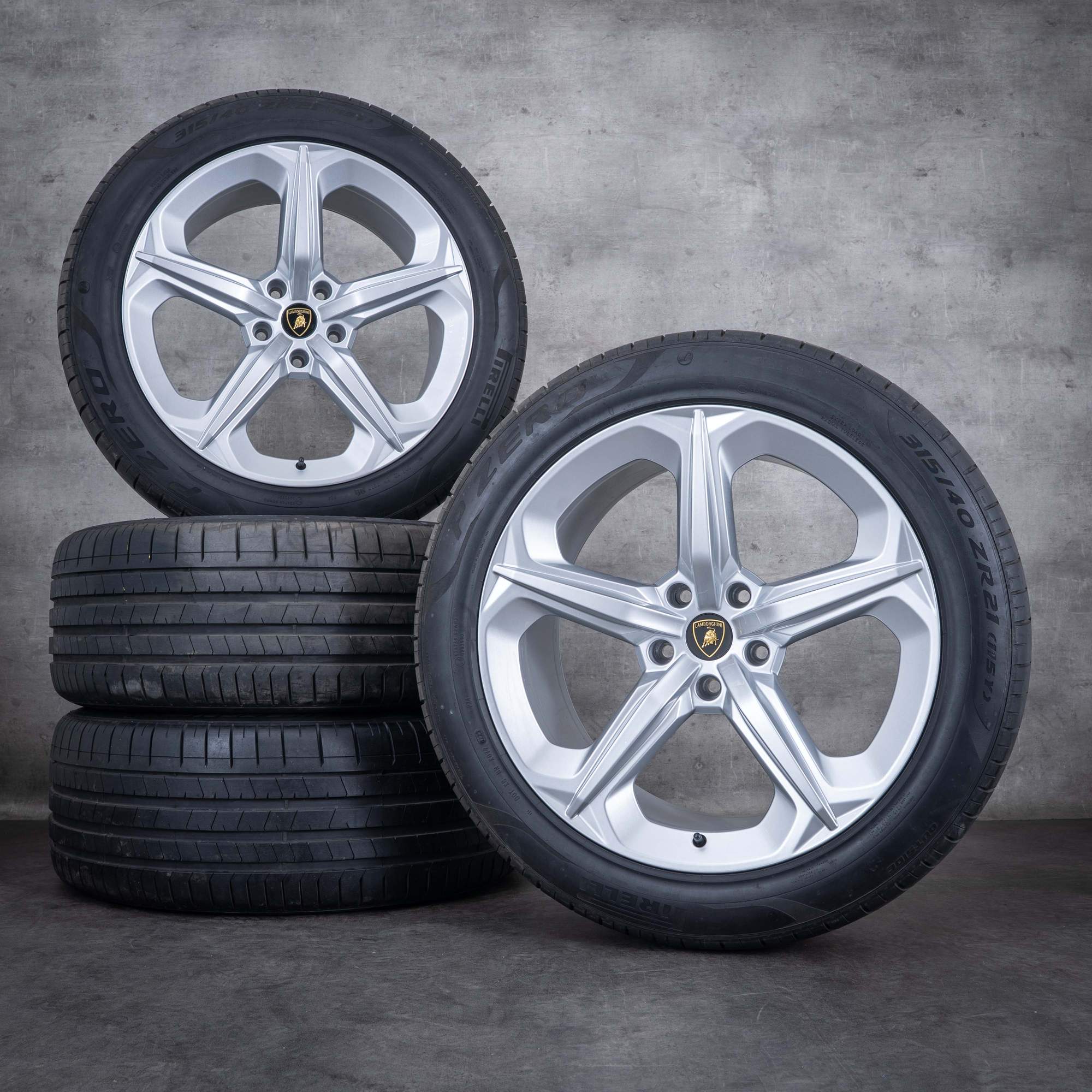 Cerchi originali Lamborghini Urus 21 pollici estivi 4ML601025B 4ML601025A argento lucido