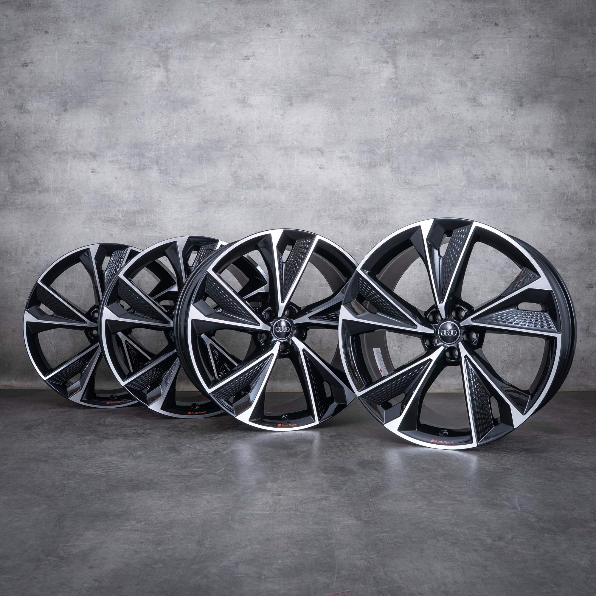 OEM Audi RS6 RS7 Rims 22 inch 4K C8 4K0601025BC black polisched NEW