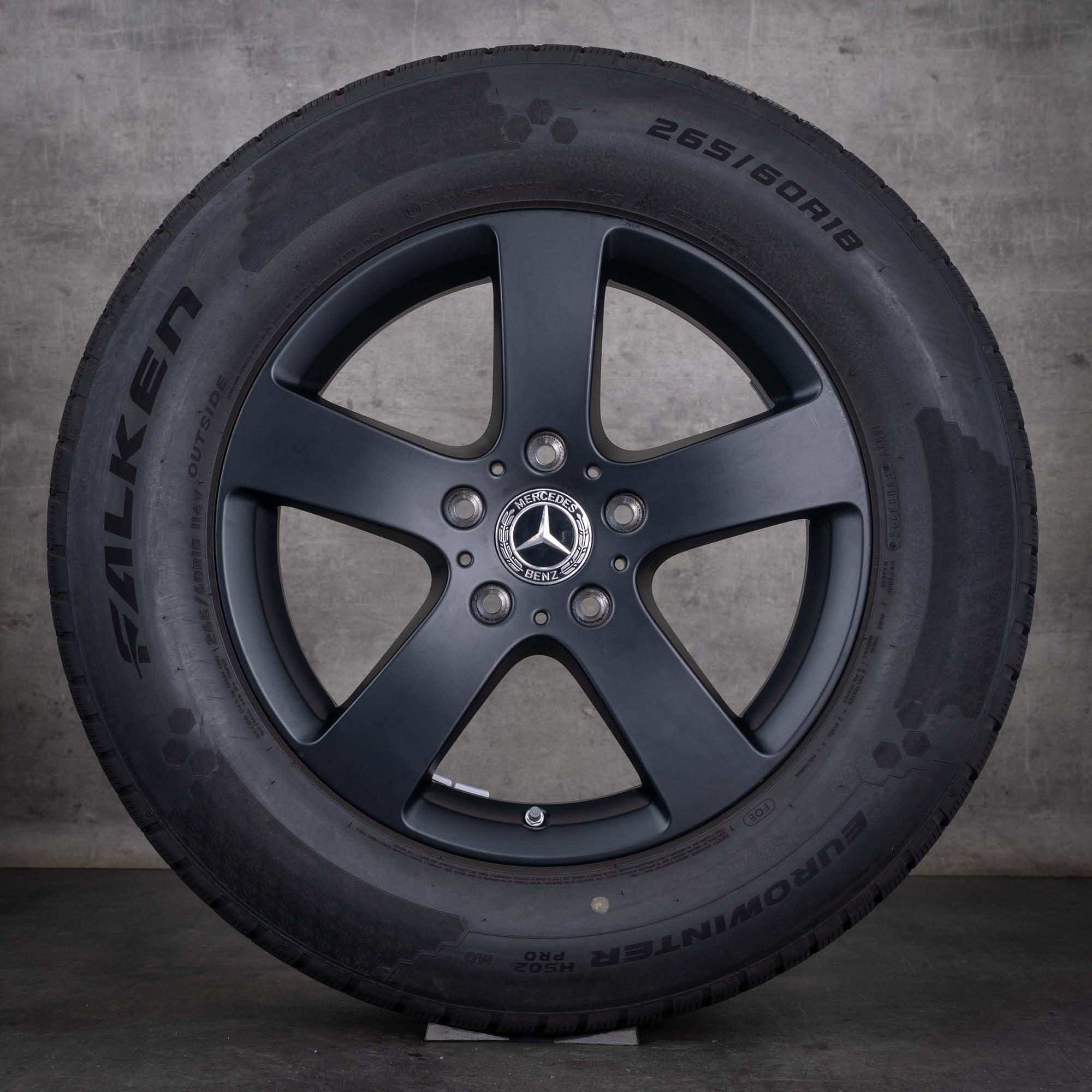 Pneus de inverno originais Mercedes-Benz Classe G 18 polegadas 463A, referência A4634010900, preto mate