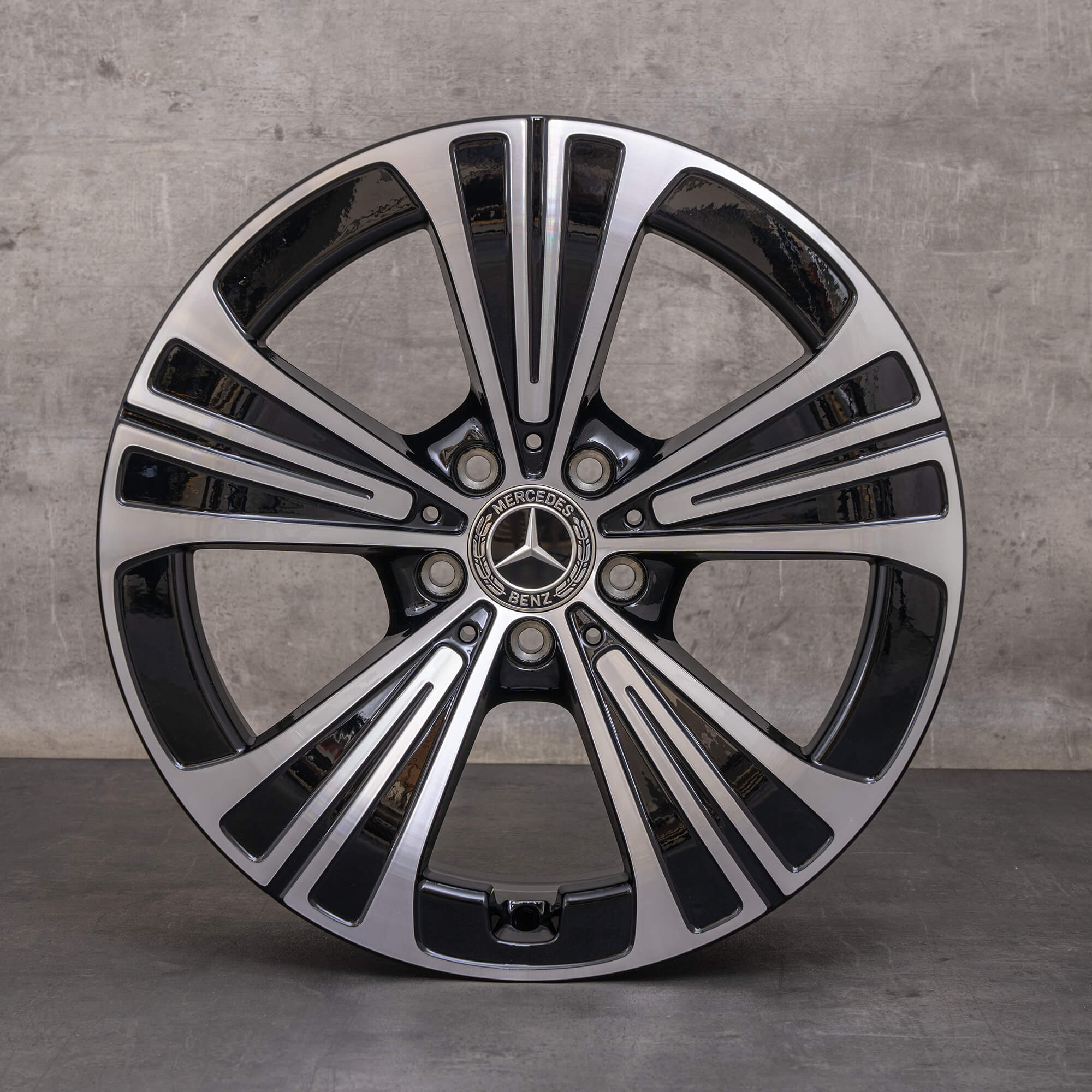 Original Mercedes Benz E-Klasse Felgen 18 Zoll W214 S214 A2144012200 schwarz glanzgedreht