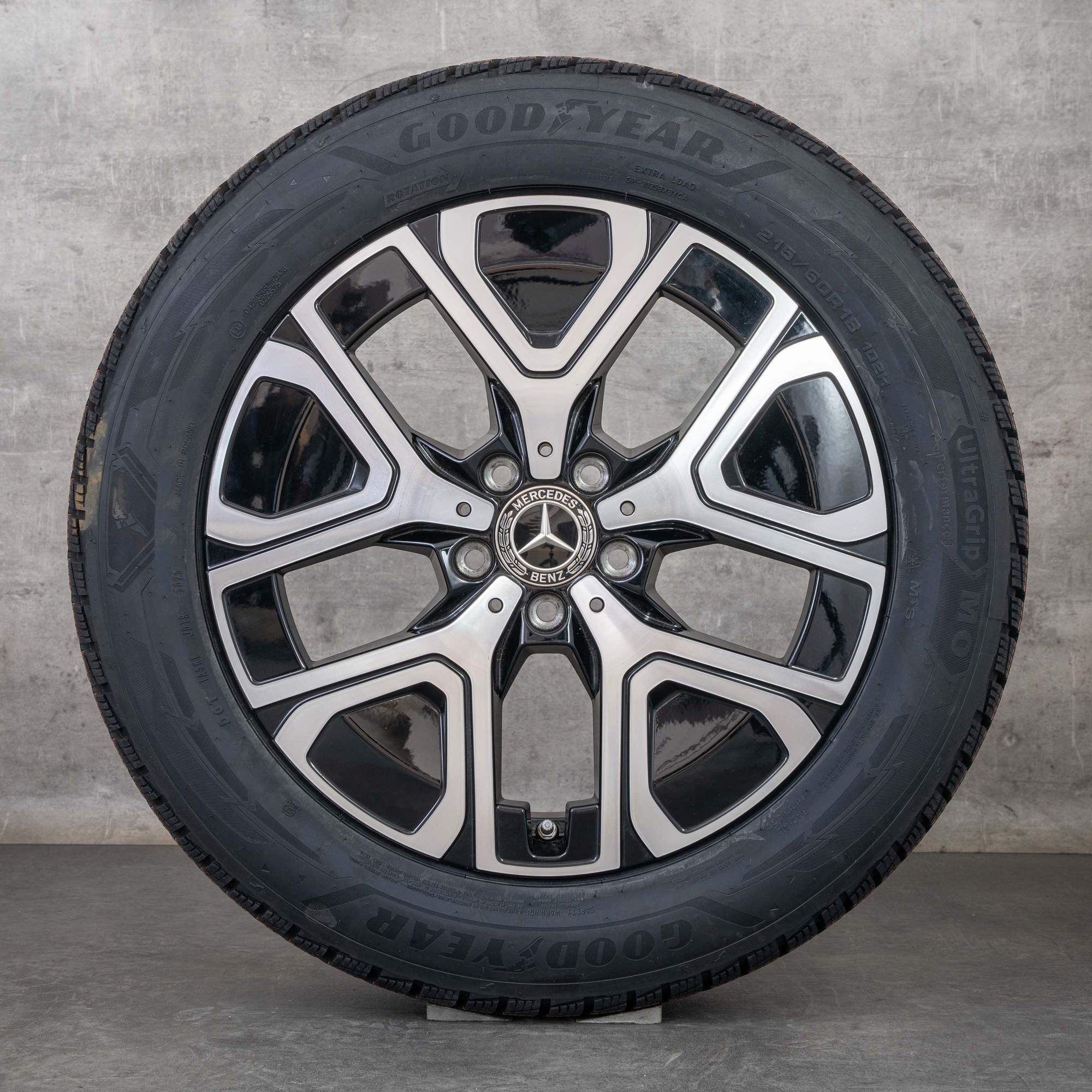 Oryginalne koła zimowe Mercedes Benz GLB EQ 18 cali X244 Felgi A2444010700 A2444010800 czarne Polerowane