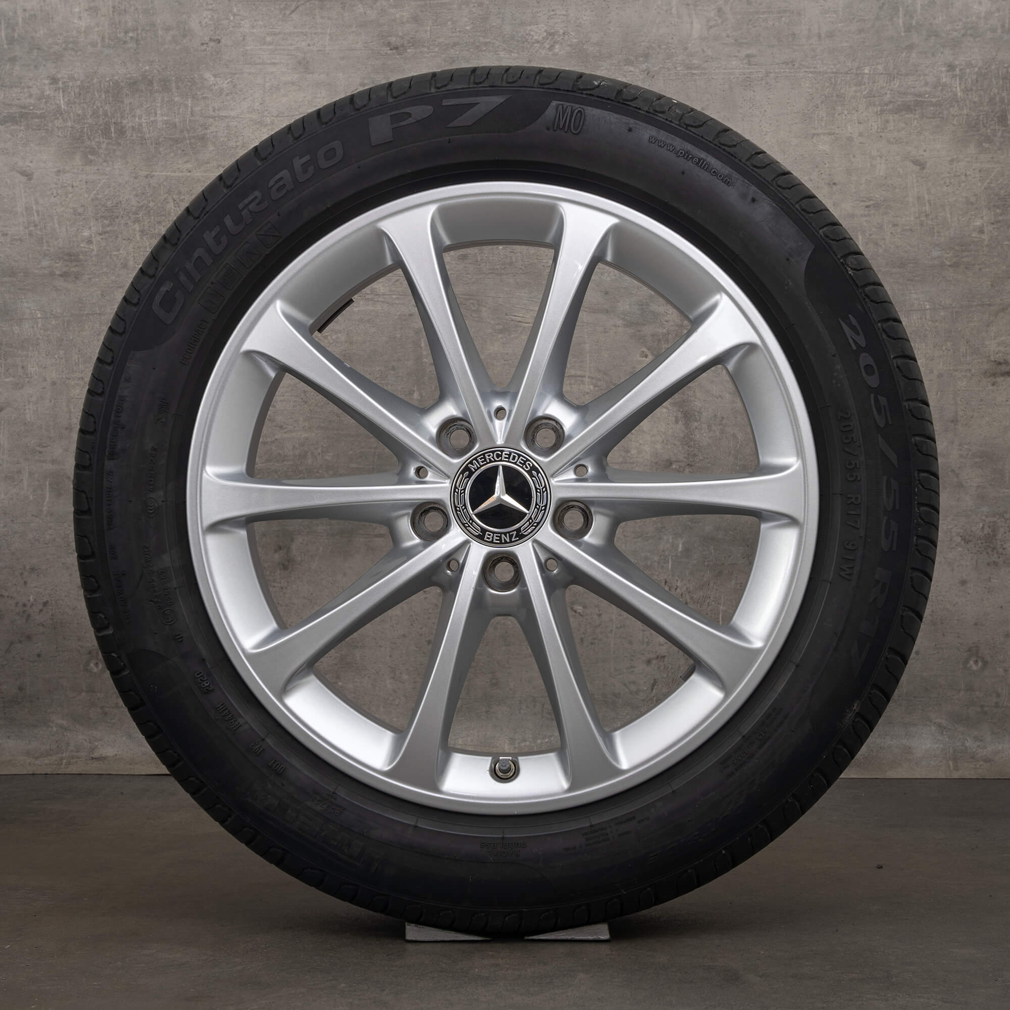 Alkuperäiset Mercedes Benz A B-sarja CLA talvirenkaat 17 tuuman W177 W247 C118 X118 vanteet A1774010300 hopea