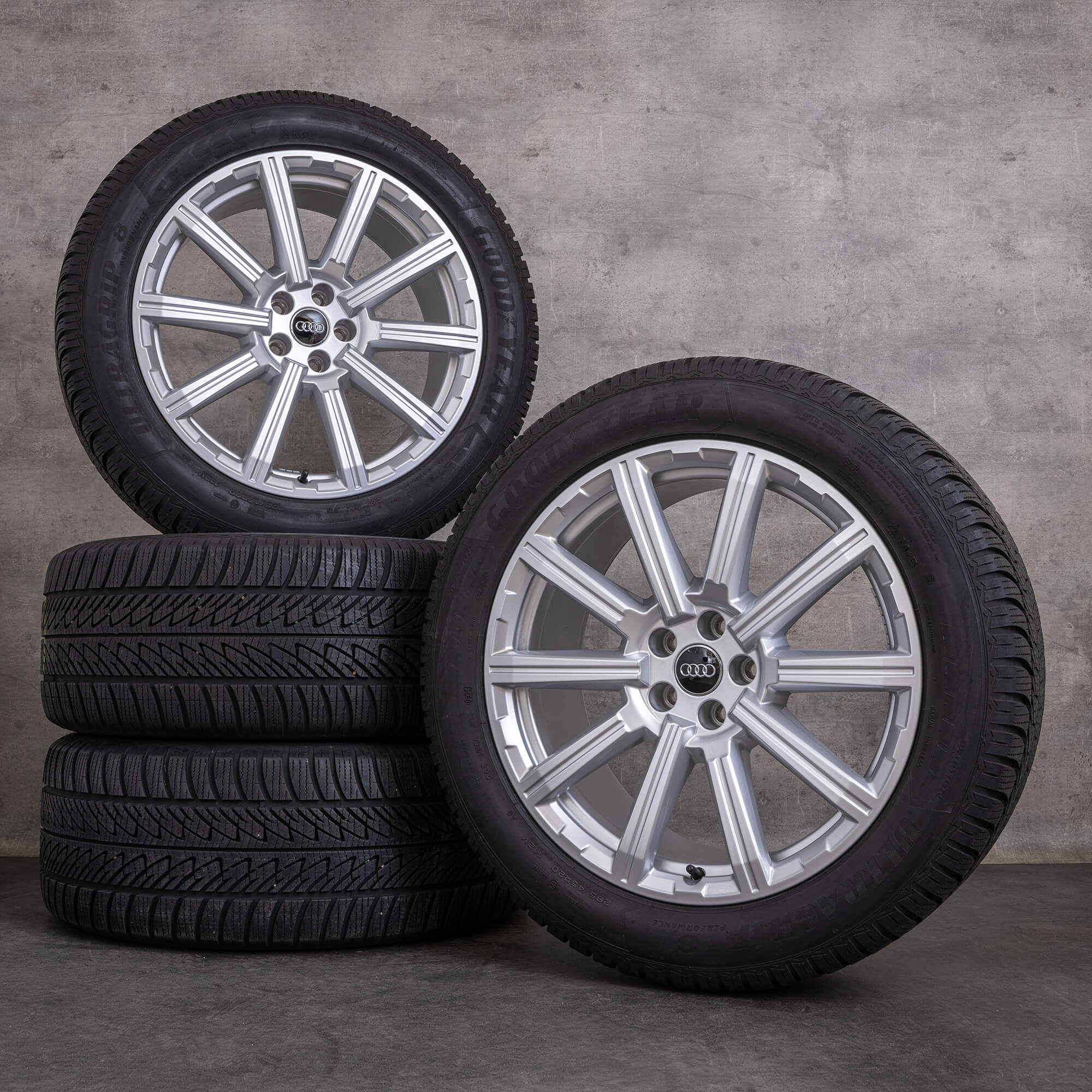 Oryginalne koła zimowe Audi Q7 SQ7 20 cali 4M felgi 4M0601025AE srebrne błyszczące