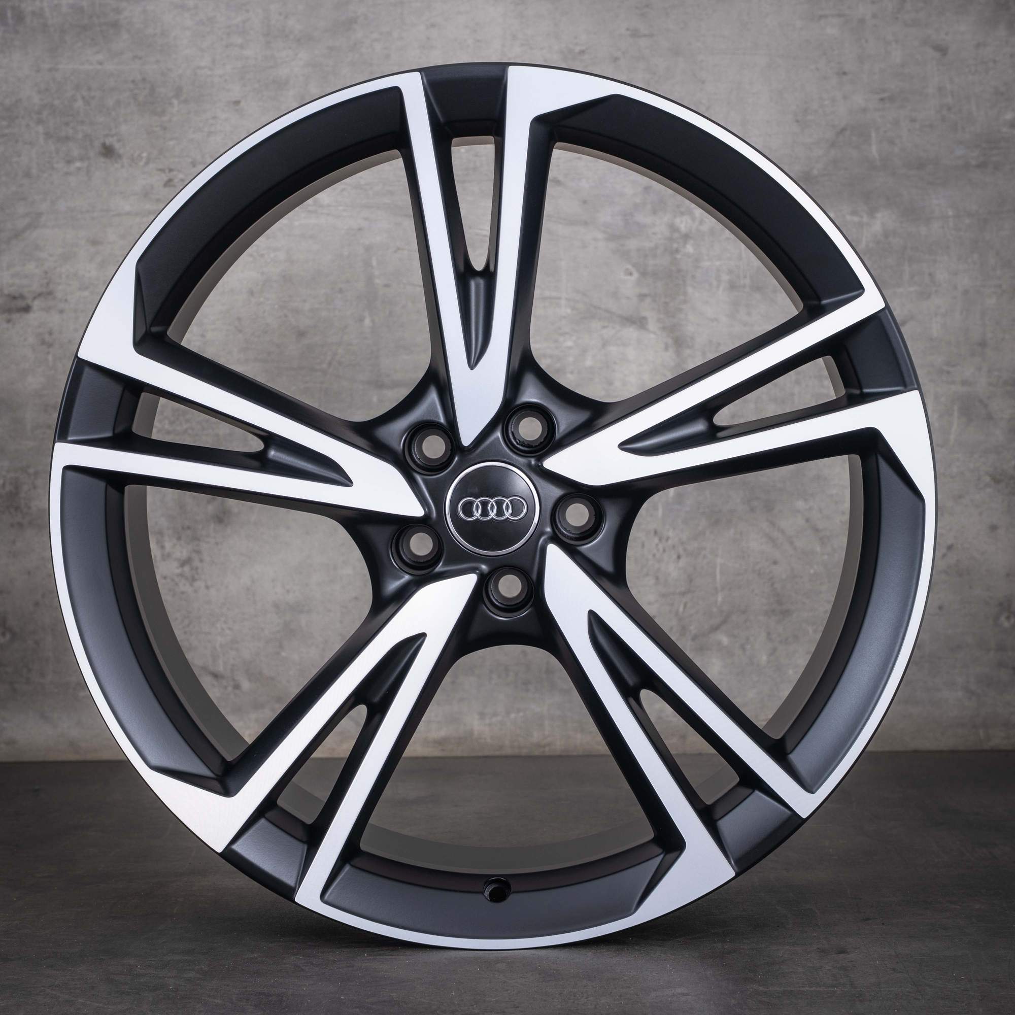Oryginał Audi A6 S6 Felgi 21 cali 4K C8 Falx Design 4K0071491 czarny mat Polerowane NOWOŚĆ