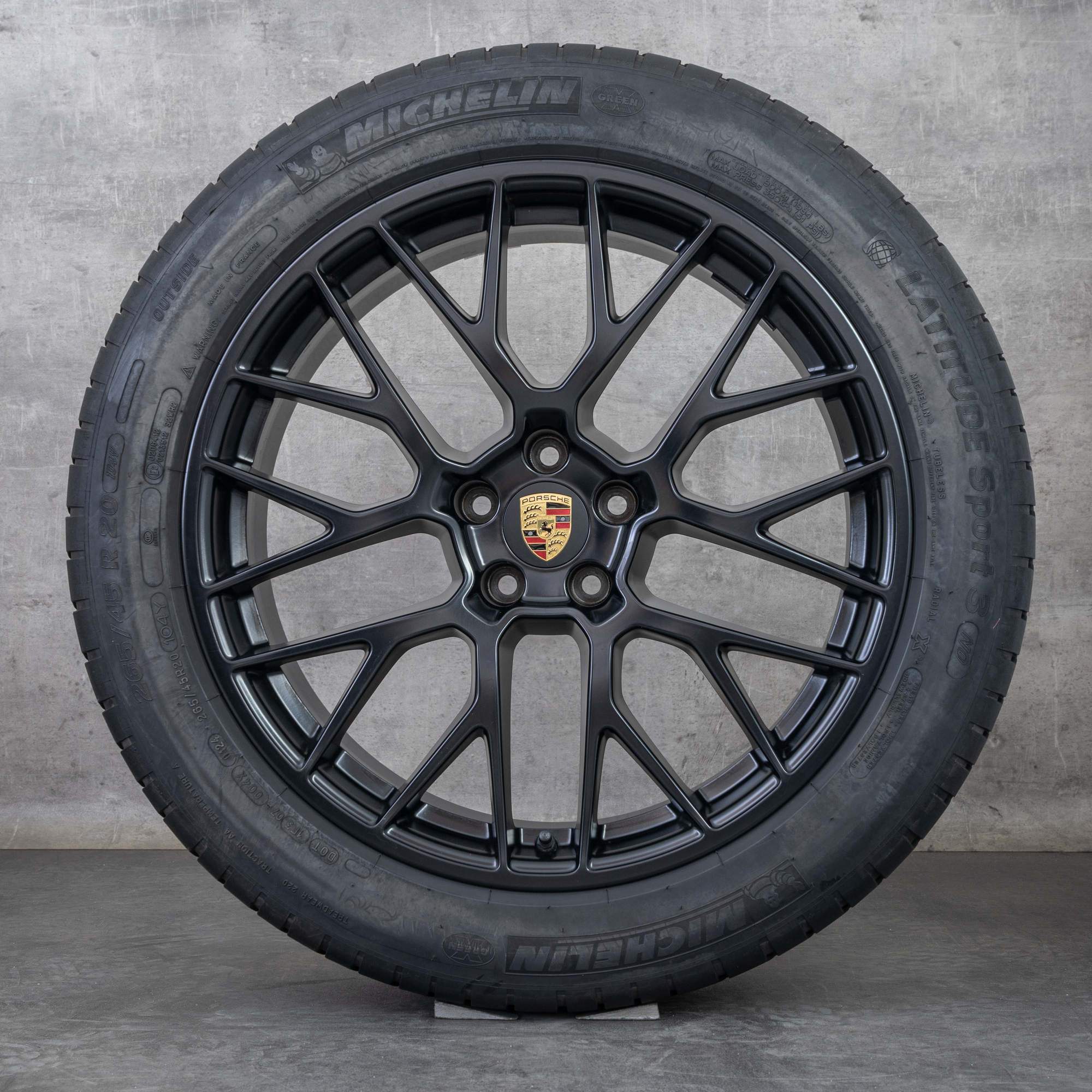 Alkuperäiset Porsche Macan talvirenkaat 20 tuuman I II vanteet RS Spyder 95B601025DS 95B601025DT musta matta