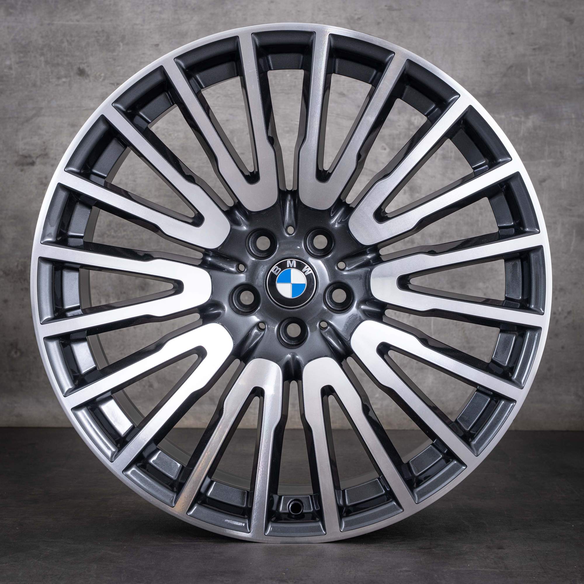 OEM BMW 6 Series and 7 21-inch rims GT G32 G11 G12 Styling 629 6869013 6869014 Midnight Gray diamond cut