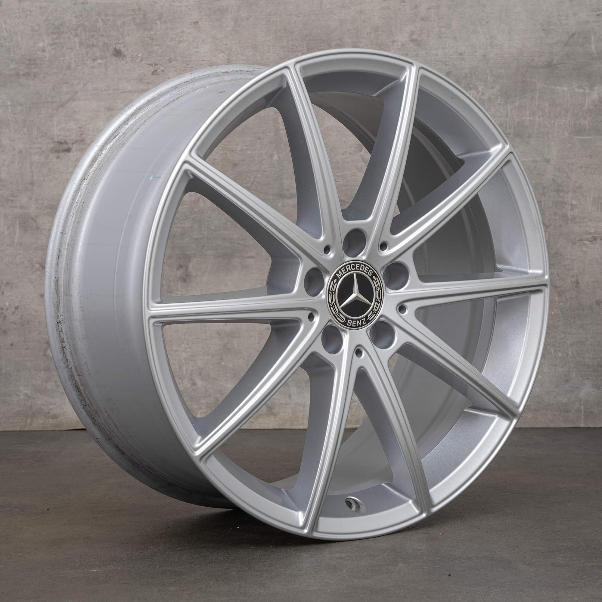 OEM Mercedes-Benz GLE 19inch rim V167 Rear Axle A1674010500 Silver NEW