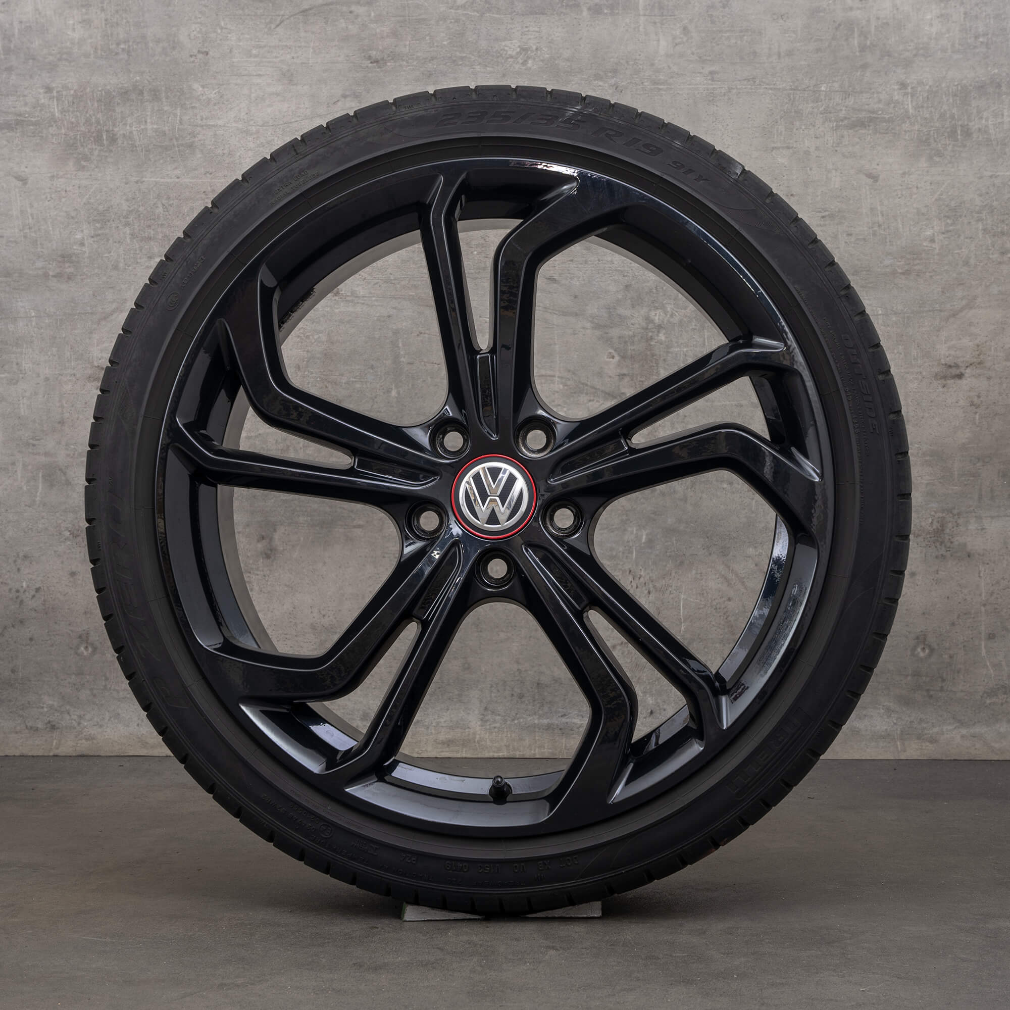 Original VW Golf 7 Felgen 19 Zoll Sommerräder 5G0601025EB Reifnitz schwarz matt