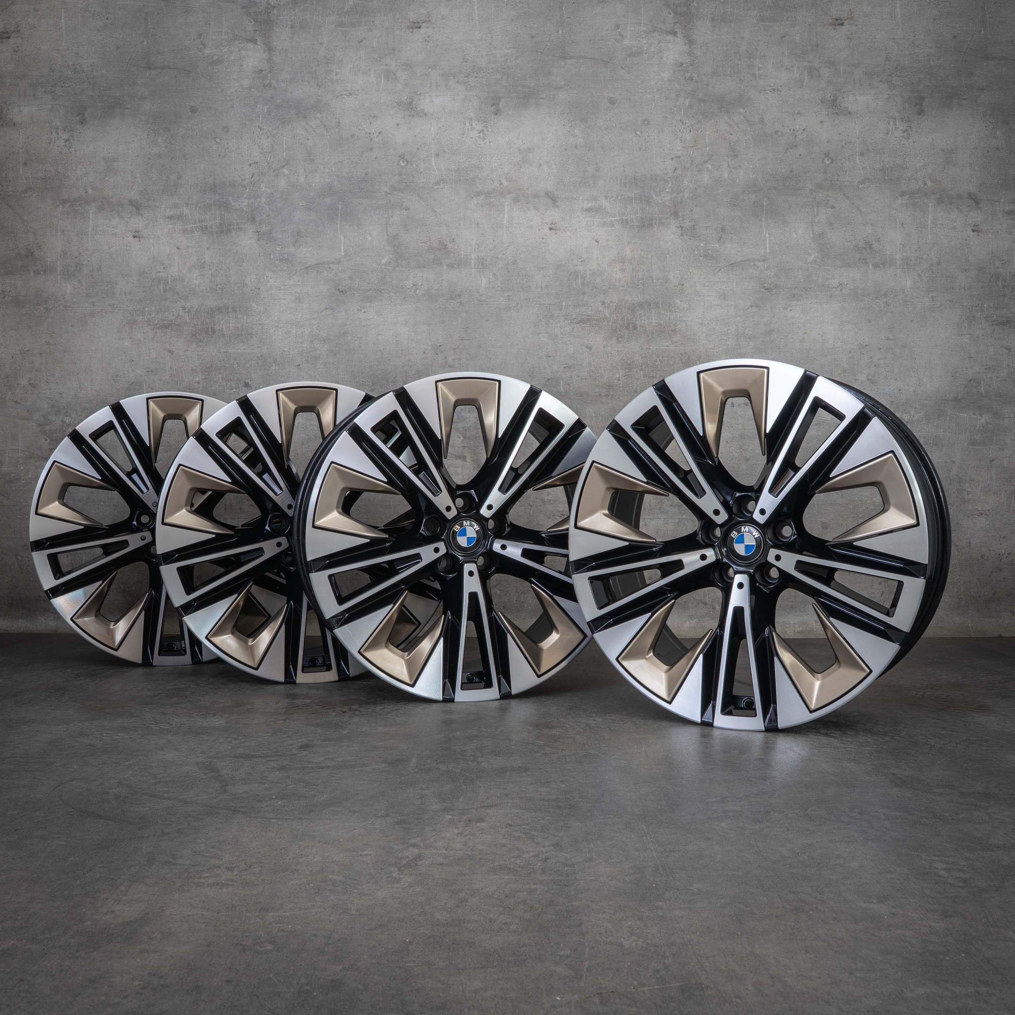 Oryginalne felgi BMW serii 5 i5 20 cali G60 G61 Styling 937 5A324E4 5A324E5 czarne złoto polerowane