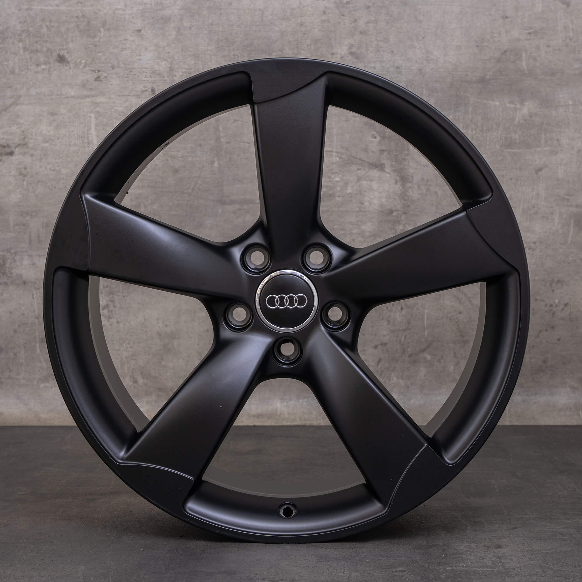 Originální ráfky na auto Audi A4 S4 19" B8 8K Rotor 8K0601025CN černý matný