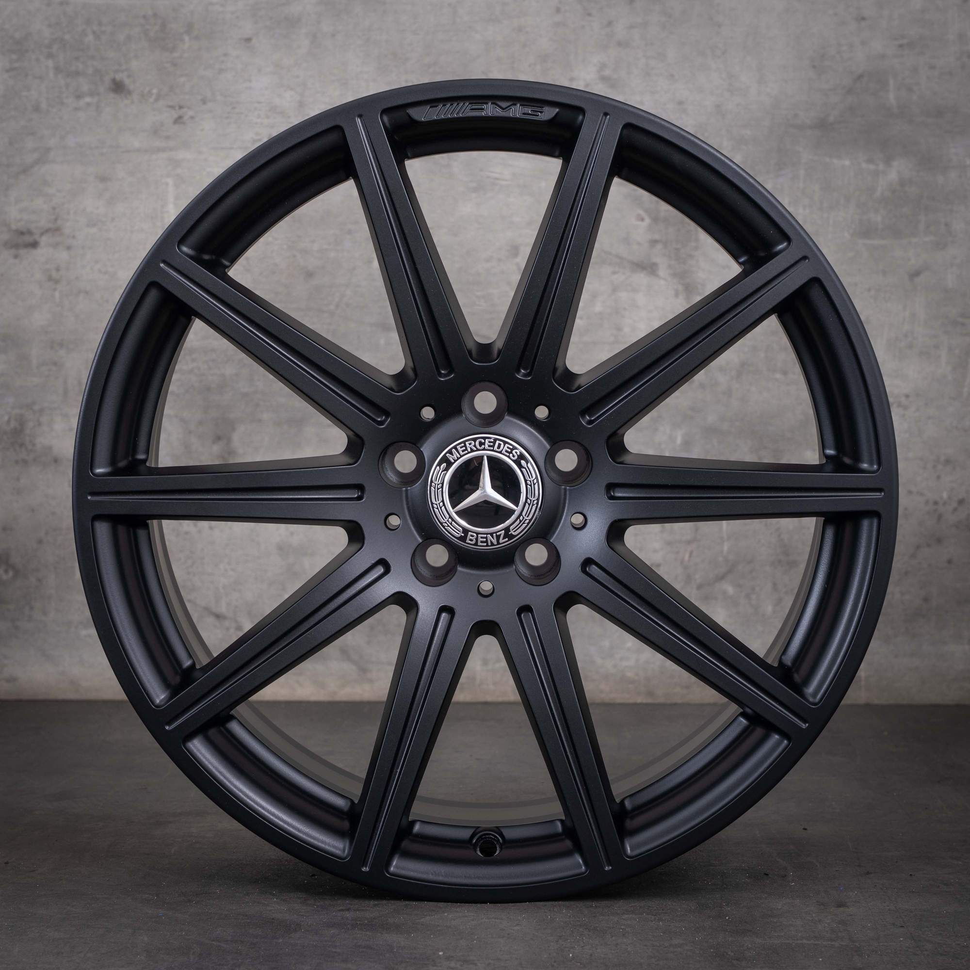 Originele Mercedes-Benz E-Klasse AMG E63 velgen 19 inch W212 S212 A2124015002 A2124015102 matzwart