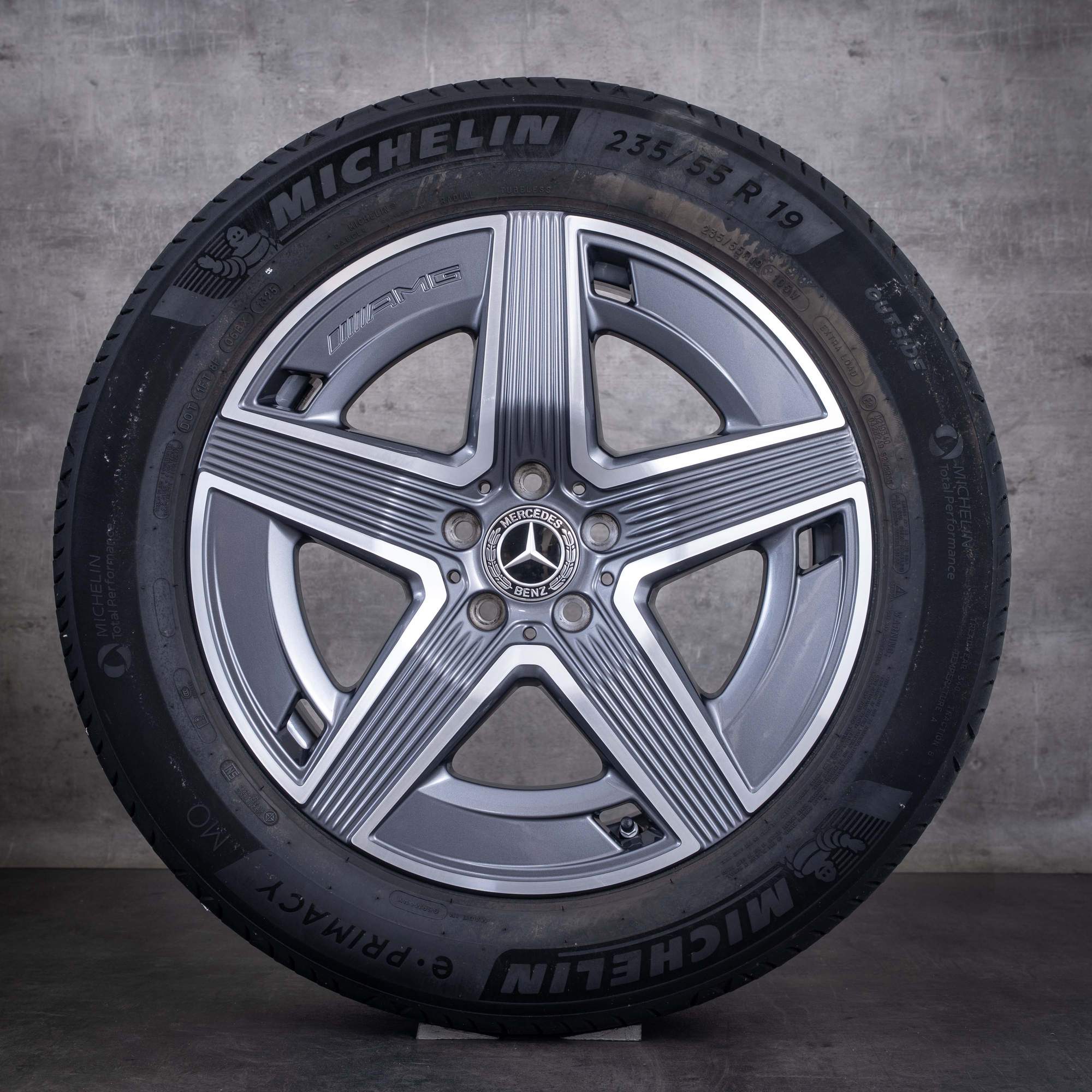 OEM Mercedes-Benz GLC AMG winter wheels 19inch X254 C254 rims A2544010400 Himalaya Gray Front diamond cut