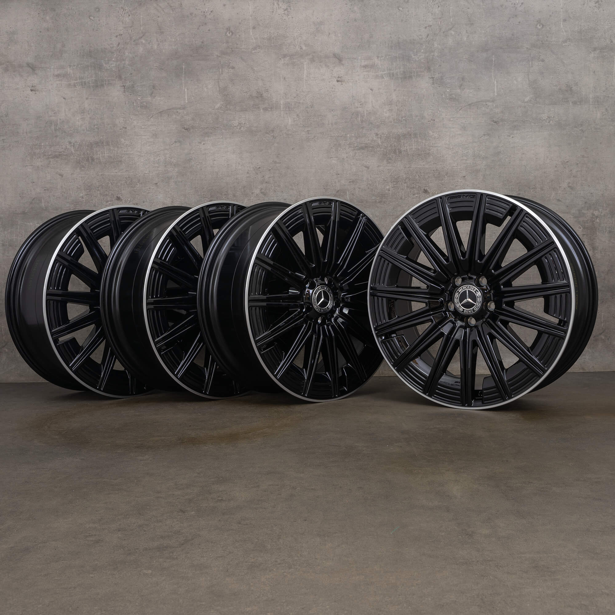 Original AMG Mercedes GLA GLB W247 20 Zoll Felgen A2474015200 schwarz NEU