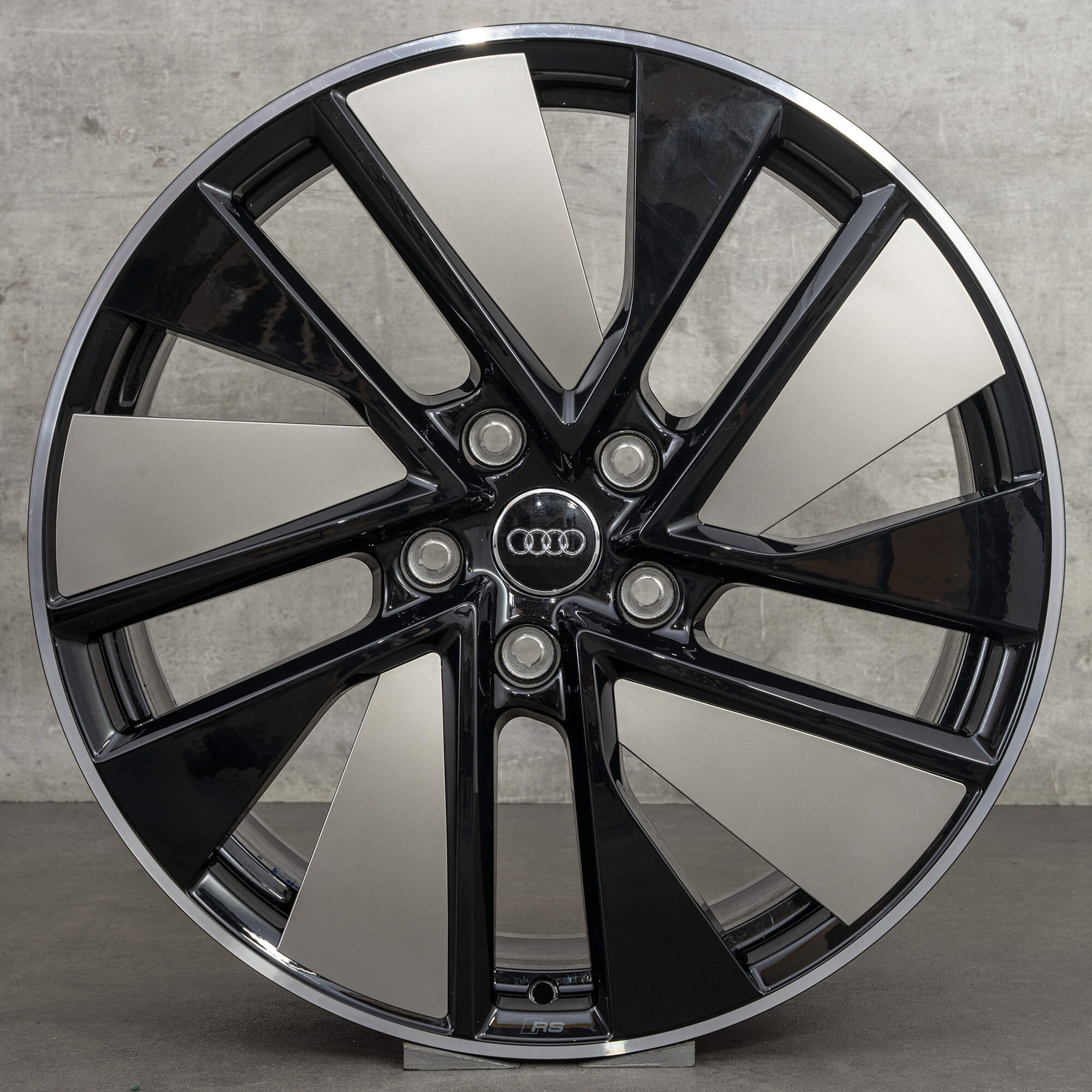 Audi 21 tommer fælge e-tron GT RS 4J3601025J 4J3601025K aluminiumsfælge