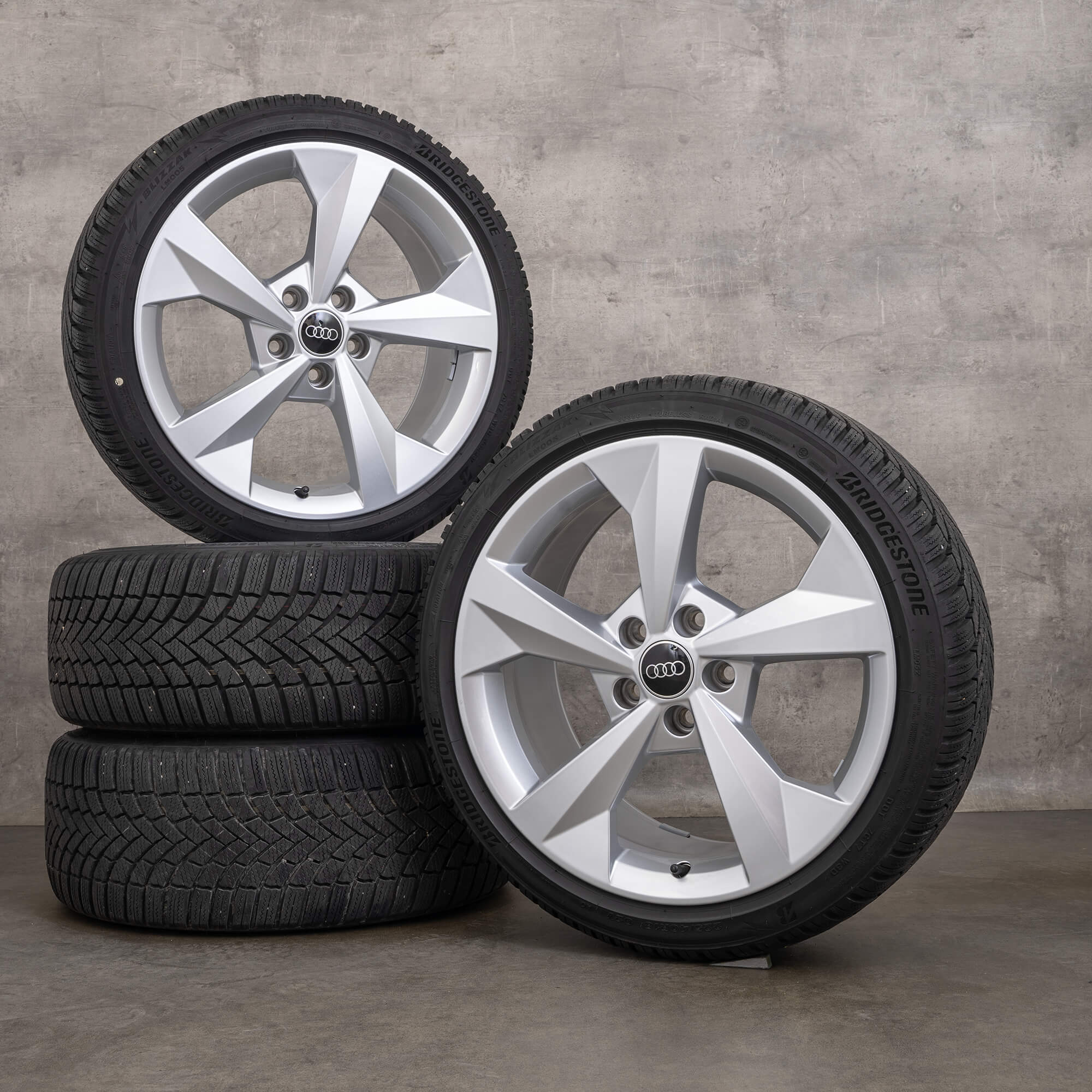 Originale Audi A3 S3 8Y 18 Zoll Winterräder Felgen Winterreifen 8Y0601025CP