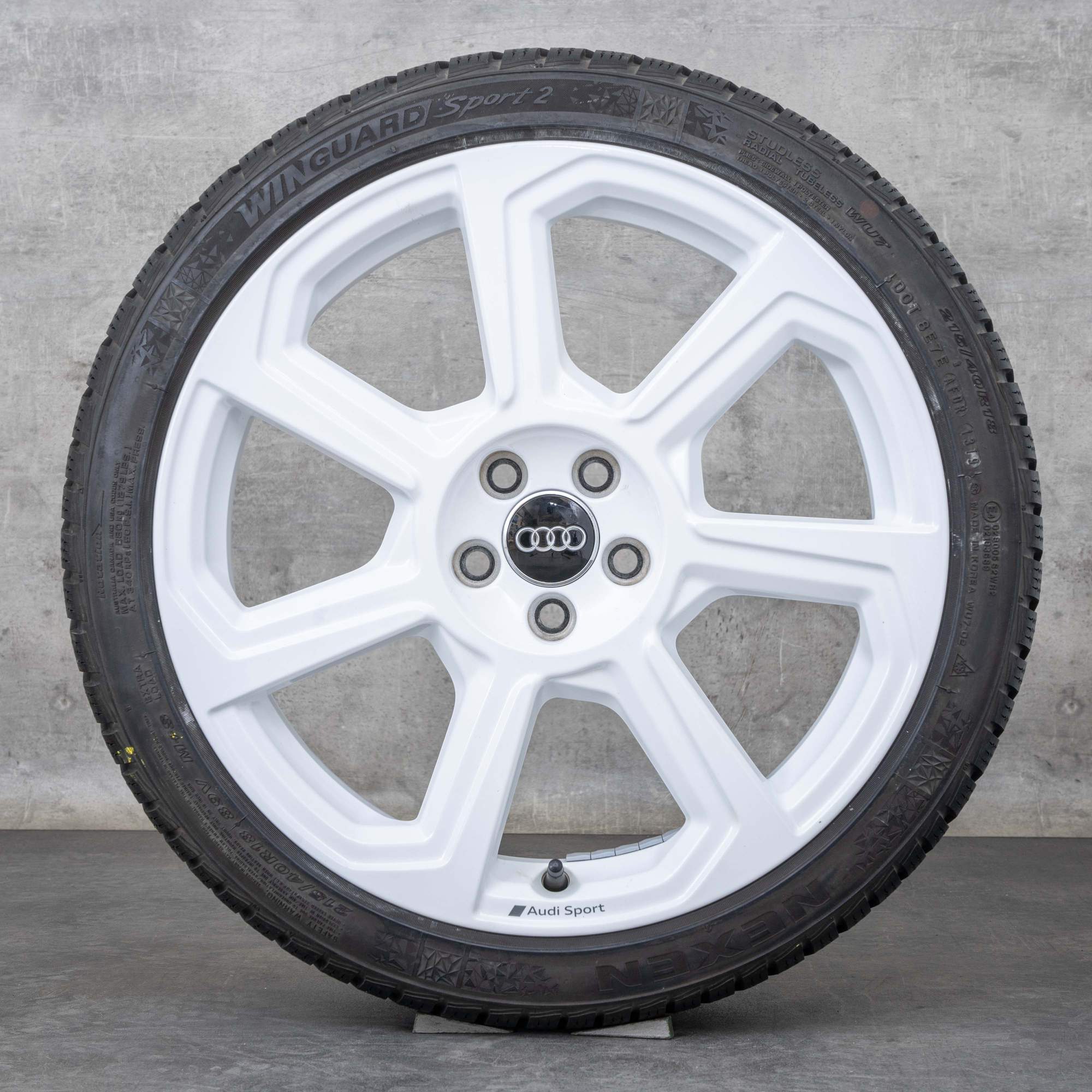 Oryginał Audi A1 felgi 18 cali GB koła letnie 82A601025AB Rotor biały błyszczący
