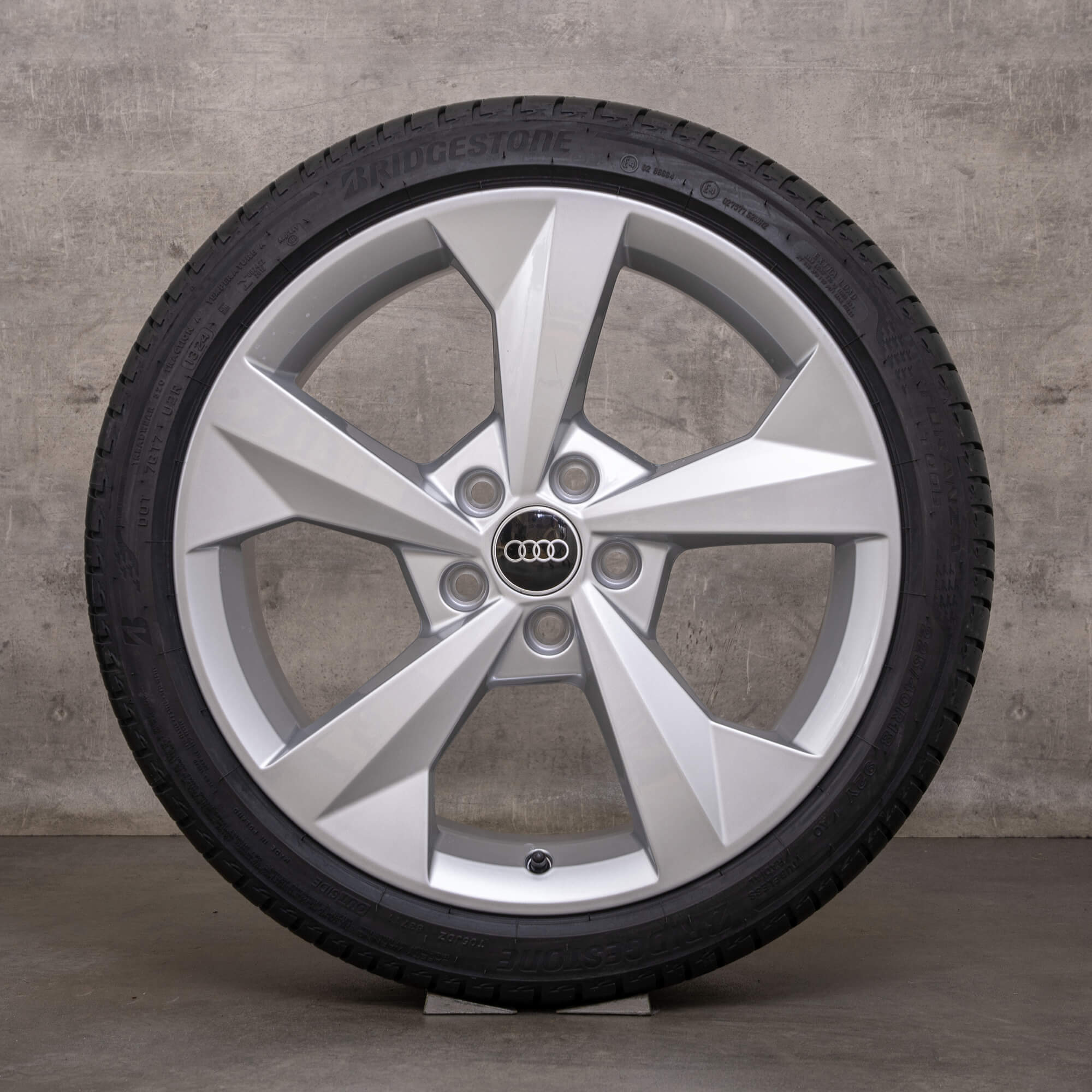 Original Audi A3 S3 Jantes 18 pouces 8Y 8V Sommerrder 8Y0601025CP argent NEUF