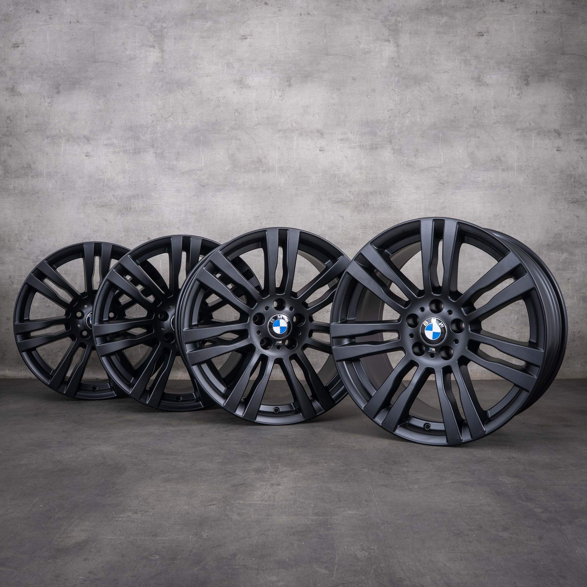 Originální disky BMW X5 X6 20 palců E70 E71 Styling 333 M 7842183 7842184 v matně černém laku