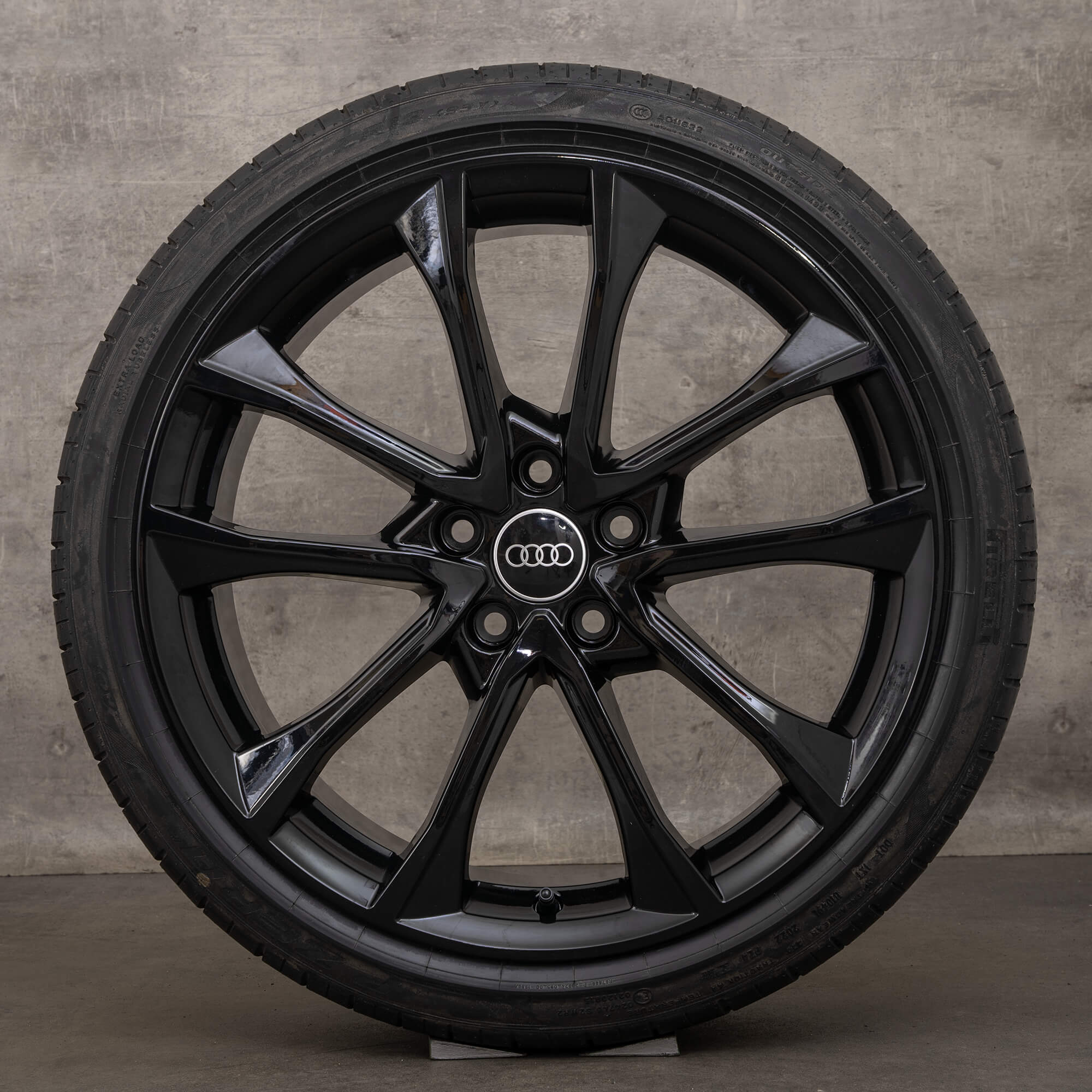 Aidot Audi A4 S4 alkuperäiset vanteet 19 tuuman B9 8W kesäpyörät 8W0601025BF musta kiiltävä