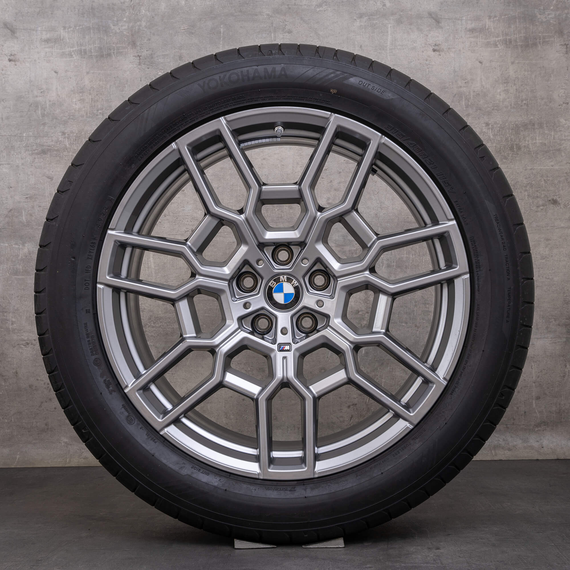 Original BMW XM Winterräder 21 Zoll G09 Felgen Styling 918 M 1543958 1543986 Lightning grey