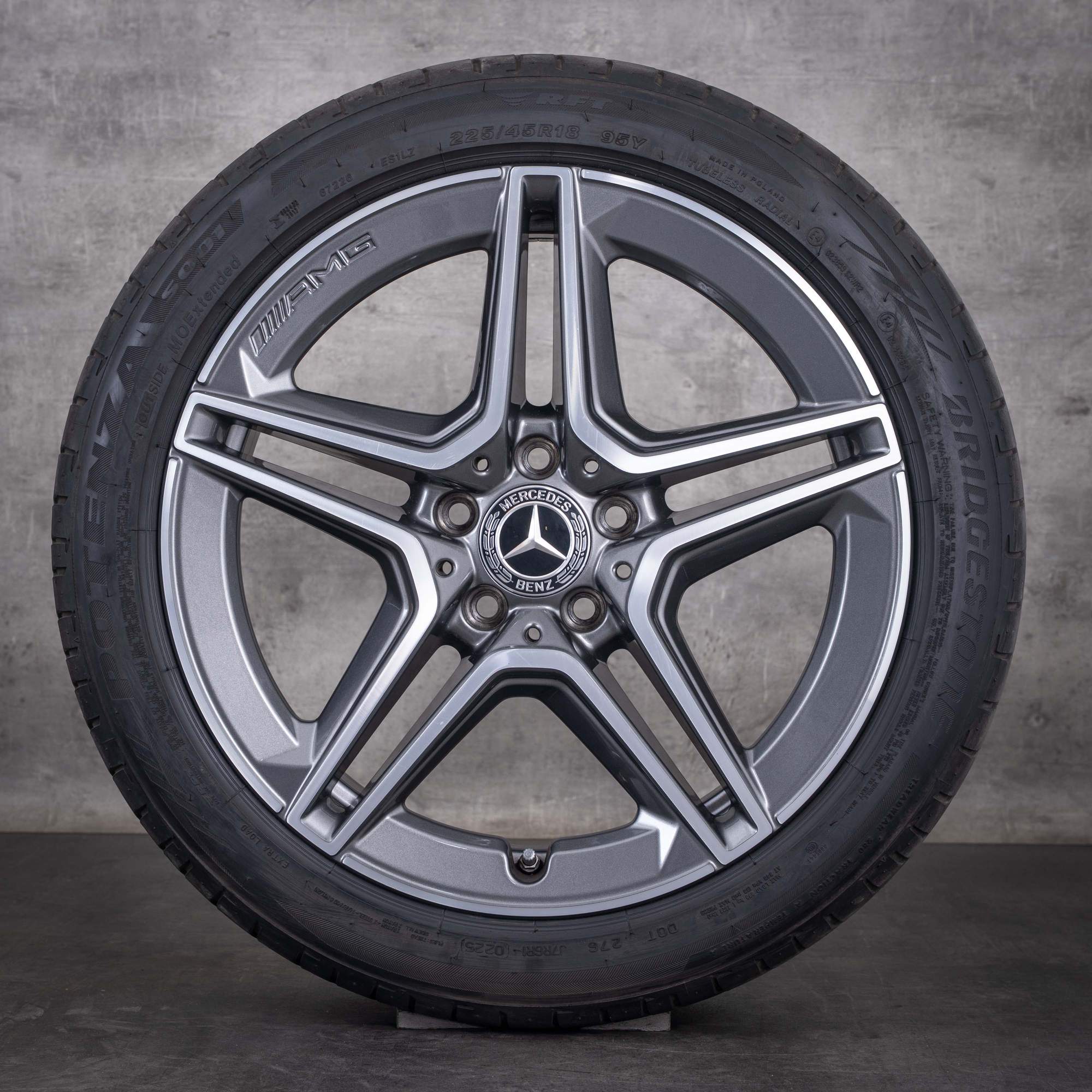 Original Mercedes-Benz C-Klass AMG-fälgar 18 tum W205 S205 C205 A205 sommarhjul A2054019500 A2054019600 himalaya grey, frontpolerade