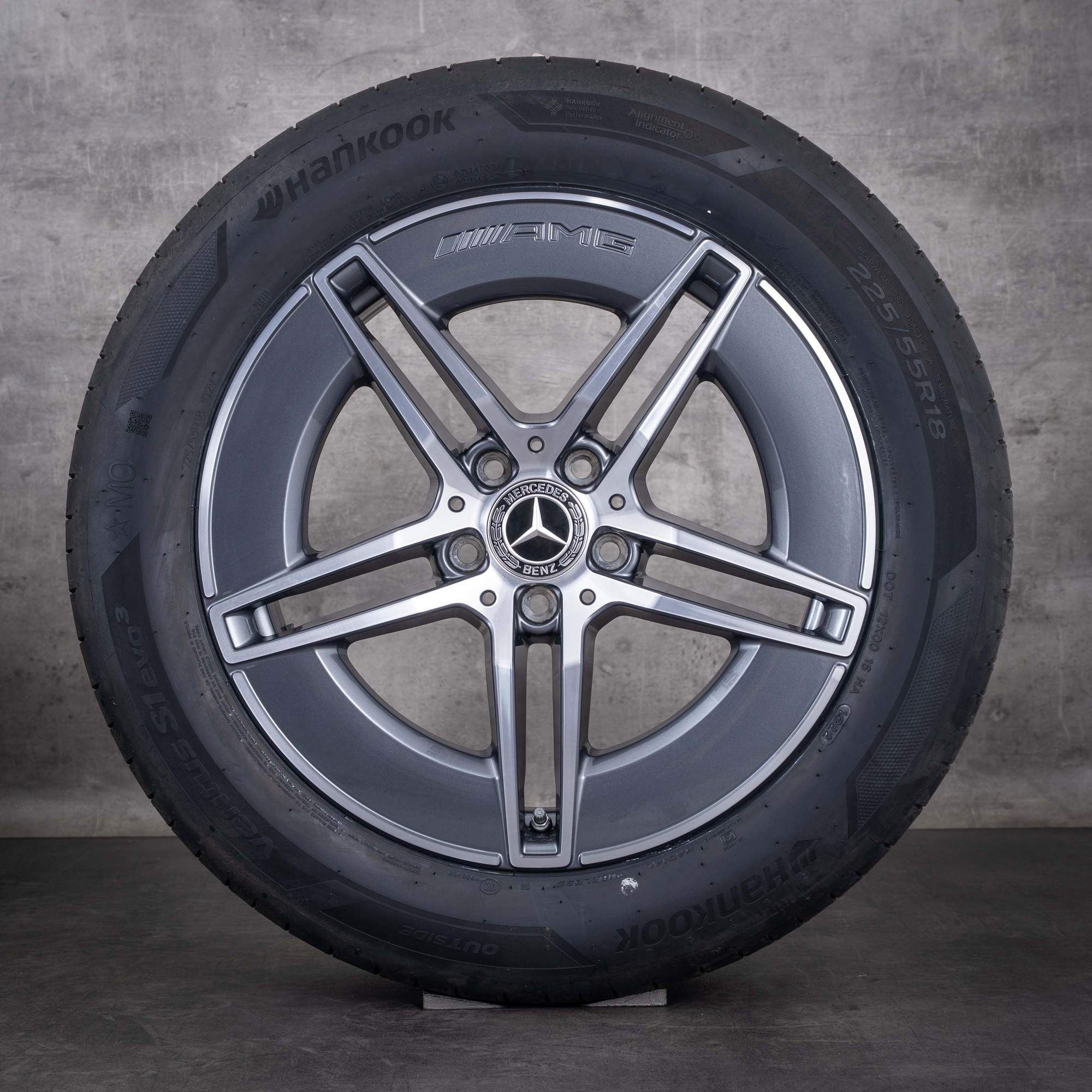 OEM Mercedes-Benz E-Class AMG 18inch rims W214 S214 summer wheels A2144011700 Himalaya Gray diamond cut