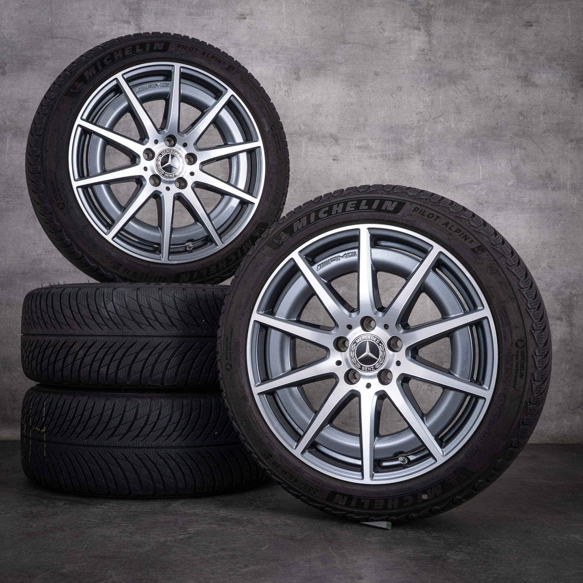 Originale Mercedes-Benz C-Klasse C43 AMG vinterhjul 18 tommer W206 S206 felger A2064012100 himalaya grey frontpolert