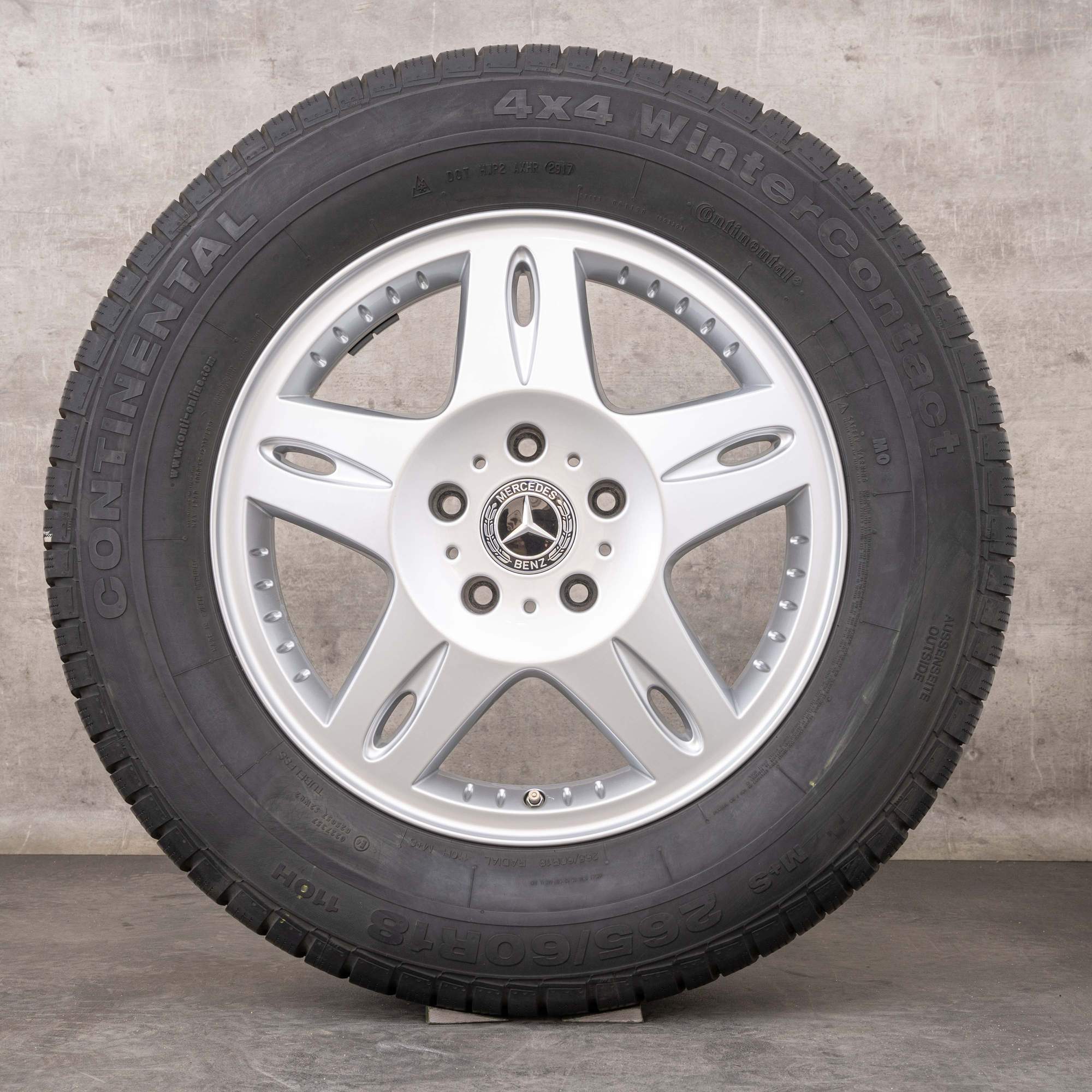 Oryginalne koła zimowe Mercedes Benz Klasa G AMG 18 cali felgi W463 A4634011202 srebrne błyszczące
