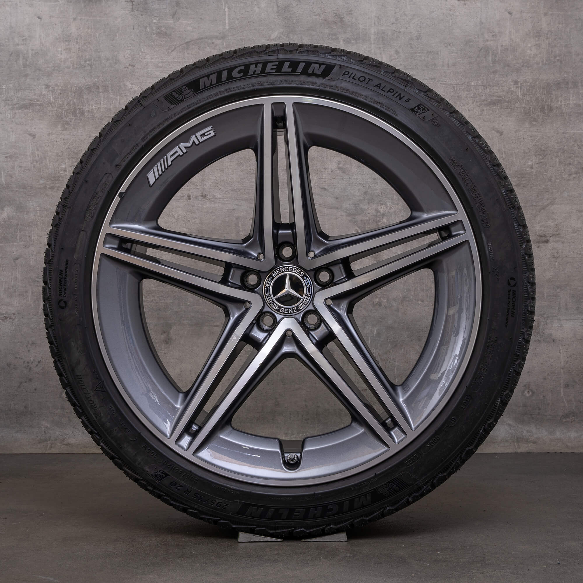 Ekte Mercedes Benz AMG GT 43 53 63 S 4Matic+ & E Performance Winterrder 20-tommers X290 4-Trer felger A2904011800 A2904010500 himalaya grå blank dreid