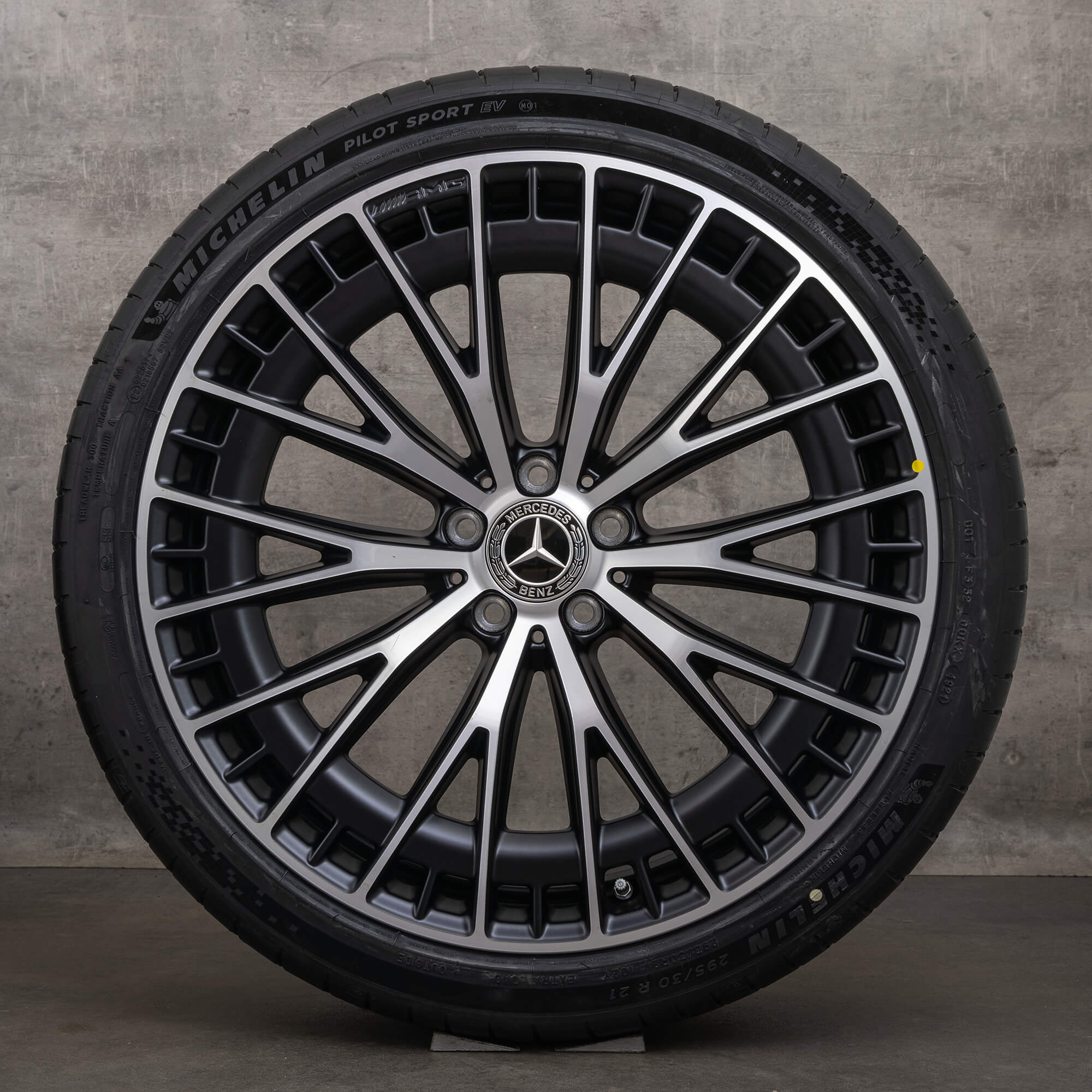 Originele Mercedes Benz EQE 43 53 AMG winterwielen 21 inch V295 velgen A2954012900 A2954013000 zwart mat gepolijst
