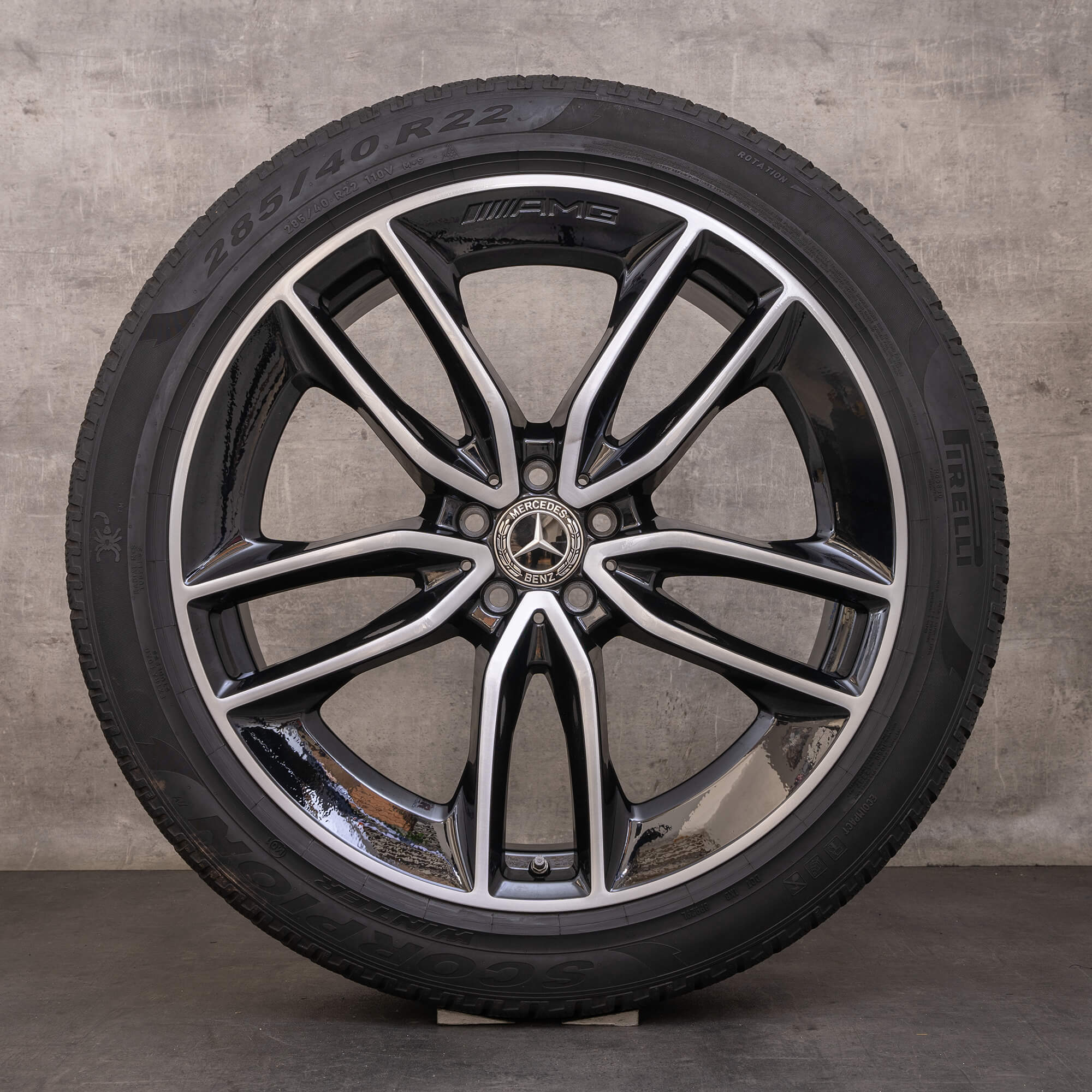 Originali Mercedes Benz GLE AMG cerchi con gomme invernali 22 pollici C167 V167 A1674013600 A1674013700 nero lucido tornito