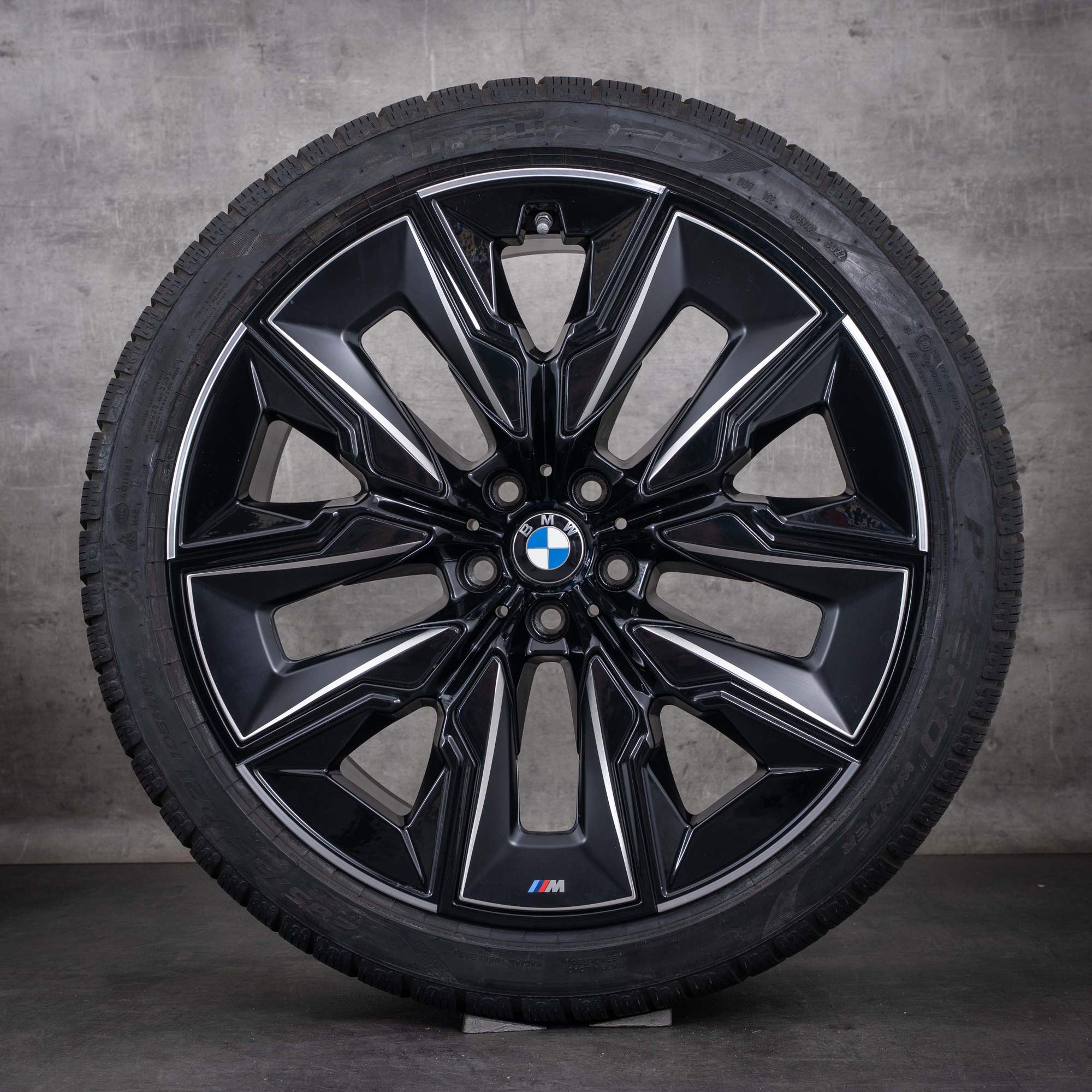 OEM BMW 7 Series i7 X3 winter wheels 21-inch G70 G45 rims Styling 909 M 5A41F78 5A41F79 black diamond cut