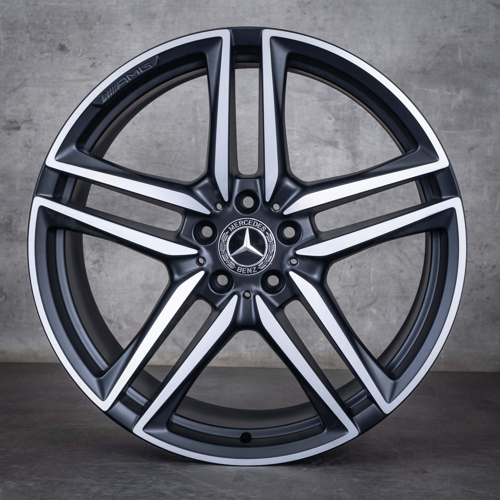Alkuperäiset Mercedes Benz E-sarja E63 & S AMG vanteet 20 tuuman W213 S213 A2134012800 A2134012900 musta matta kiillotettu pinta