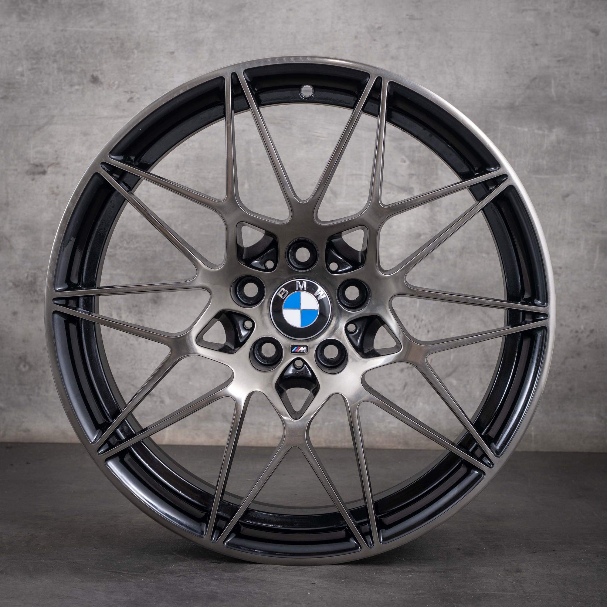 Alkuperäiset BMW M3 M4 -vanteet 20 tuumaa F80 F82 F83 Styling 666 M 2287500 2287501 kiiltävä musta etupuoli kiillotettu tumma viimeistely