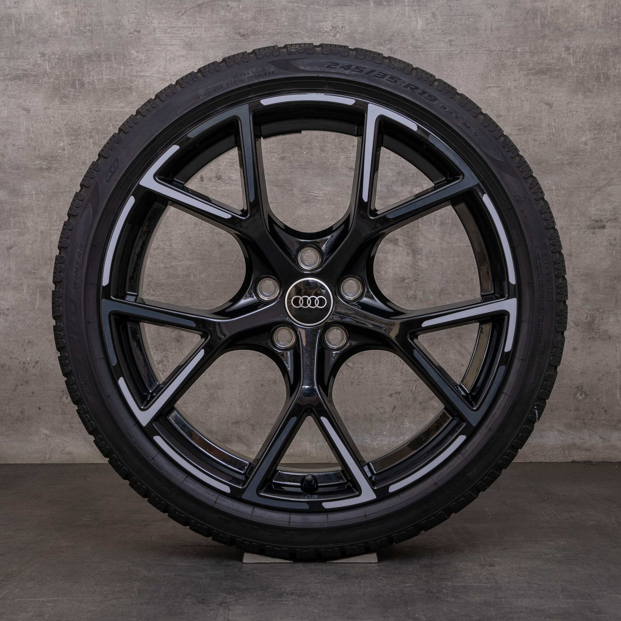OEM Audi RS3 snow tire packages 19 inch 8Y RS rims 8Y0601025BP ...