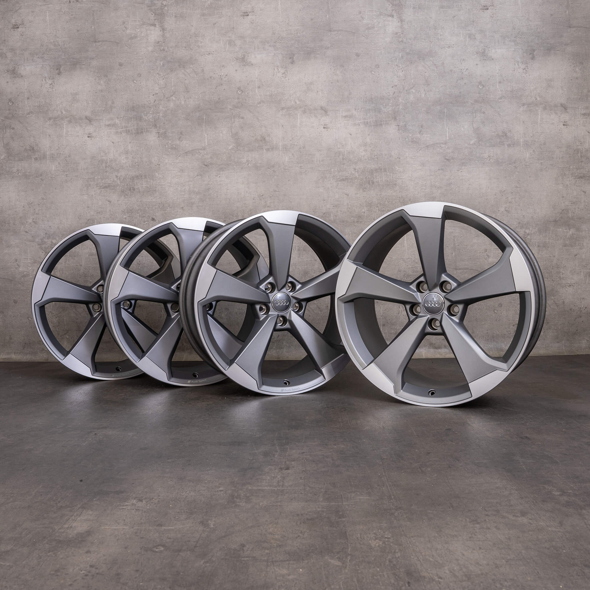 Originali cerchi Audi A5 S5 da 20 pollici F5 8W B9 8W0601025CF titanio opaco lucido