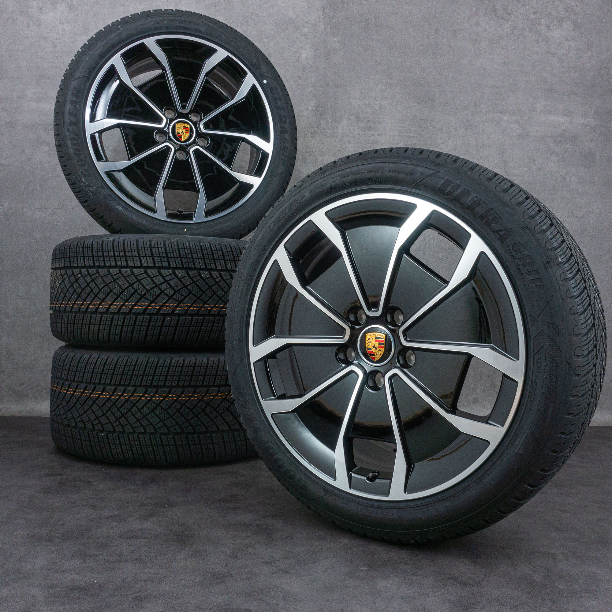 Cerchi originali Porsche Taycan 20 pollici 9J1073600D ruote invernali pneumatici 041