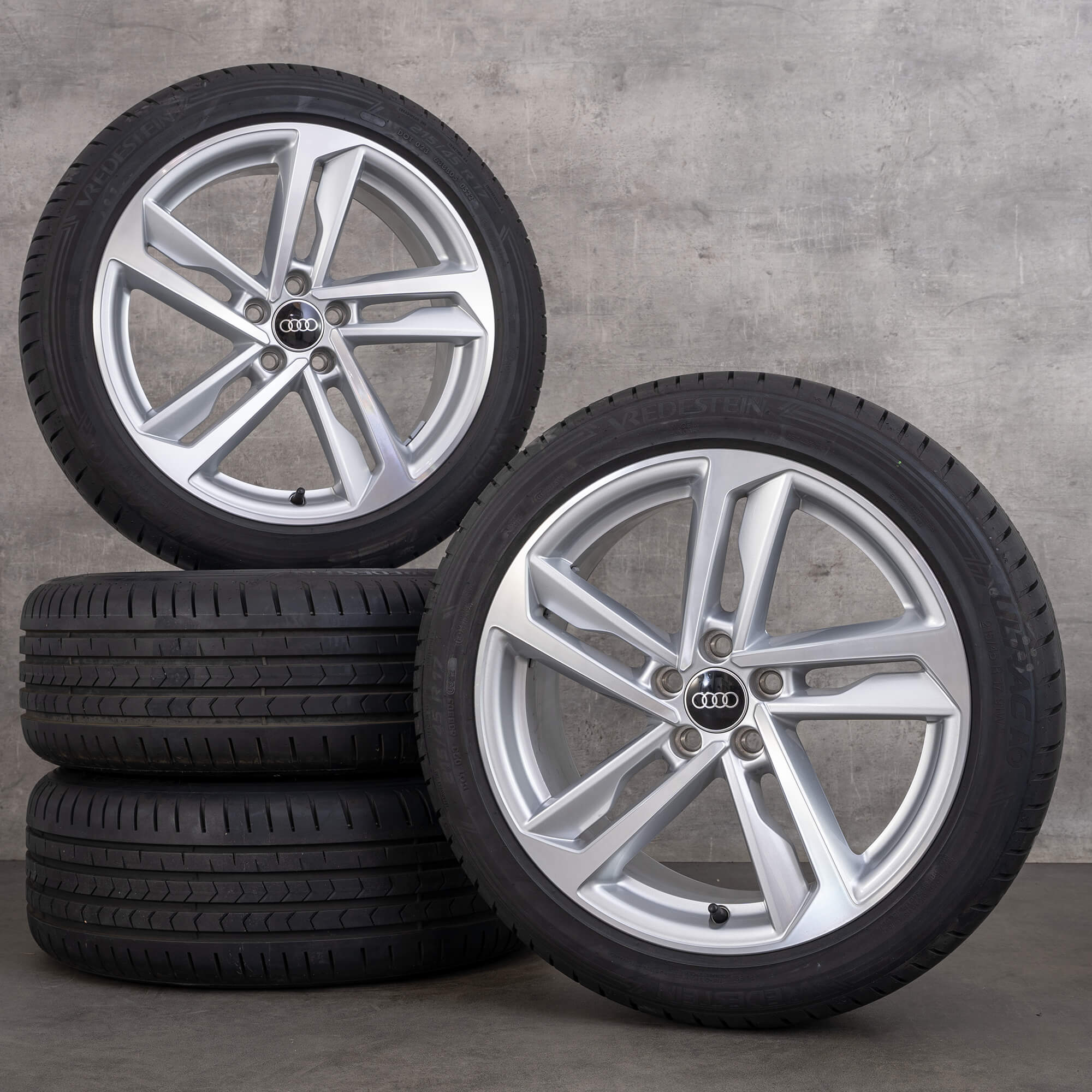 Audie Rims Audi A1 GB rims 17 inch summer tires wheels 82A601025K 7 mm