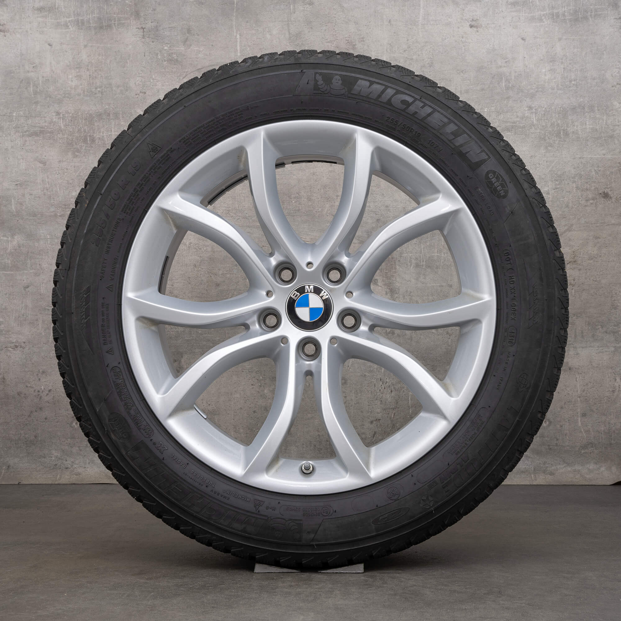 BMW X6 F16 E71 vinterhjul 19 tums fälgar styling 594 vinterdäck