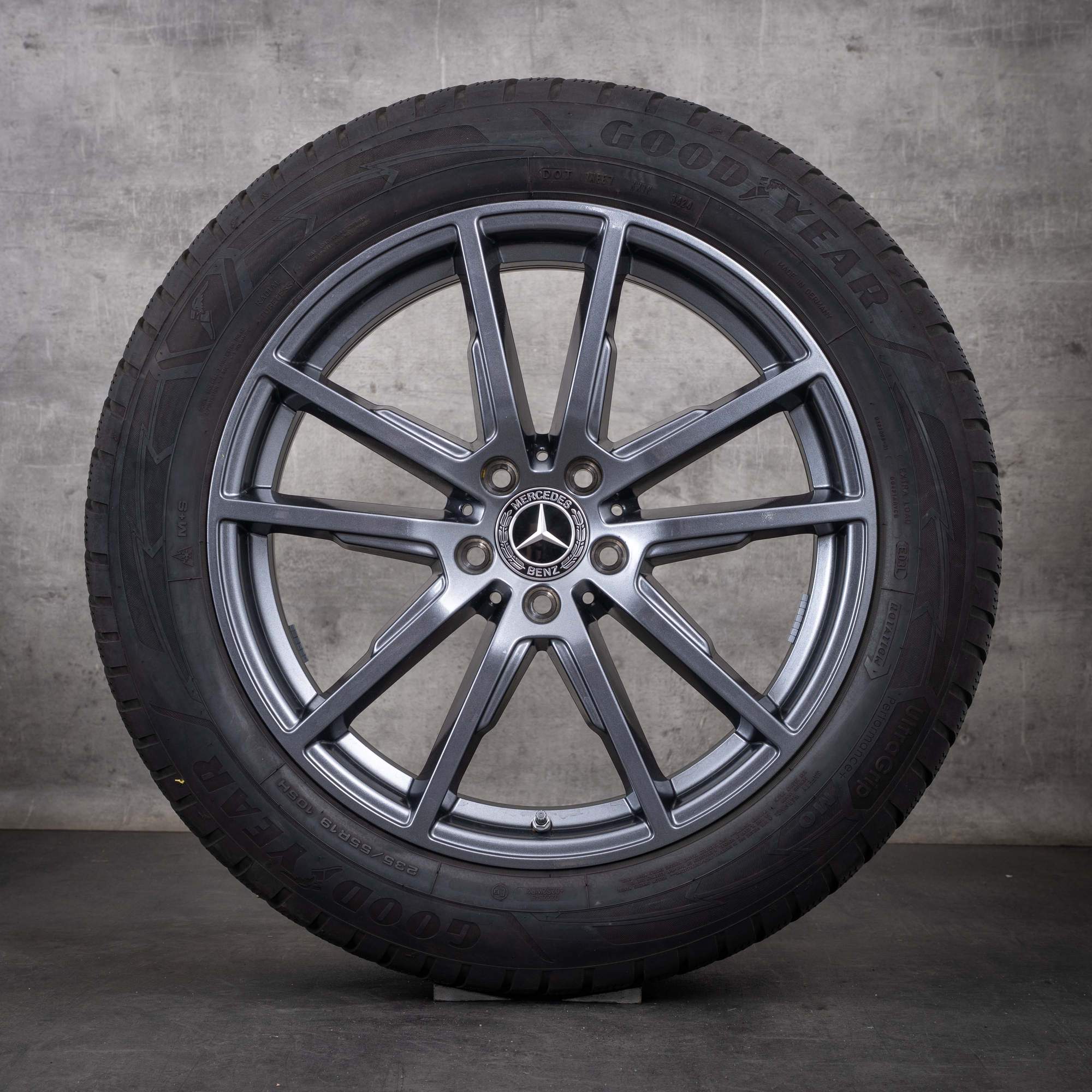 Originale Mercedes-Benz EQE vinterhjul 19 tommer SUV X294 felger A2944010400 tremolitgrå
