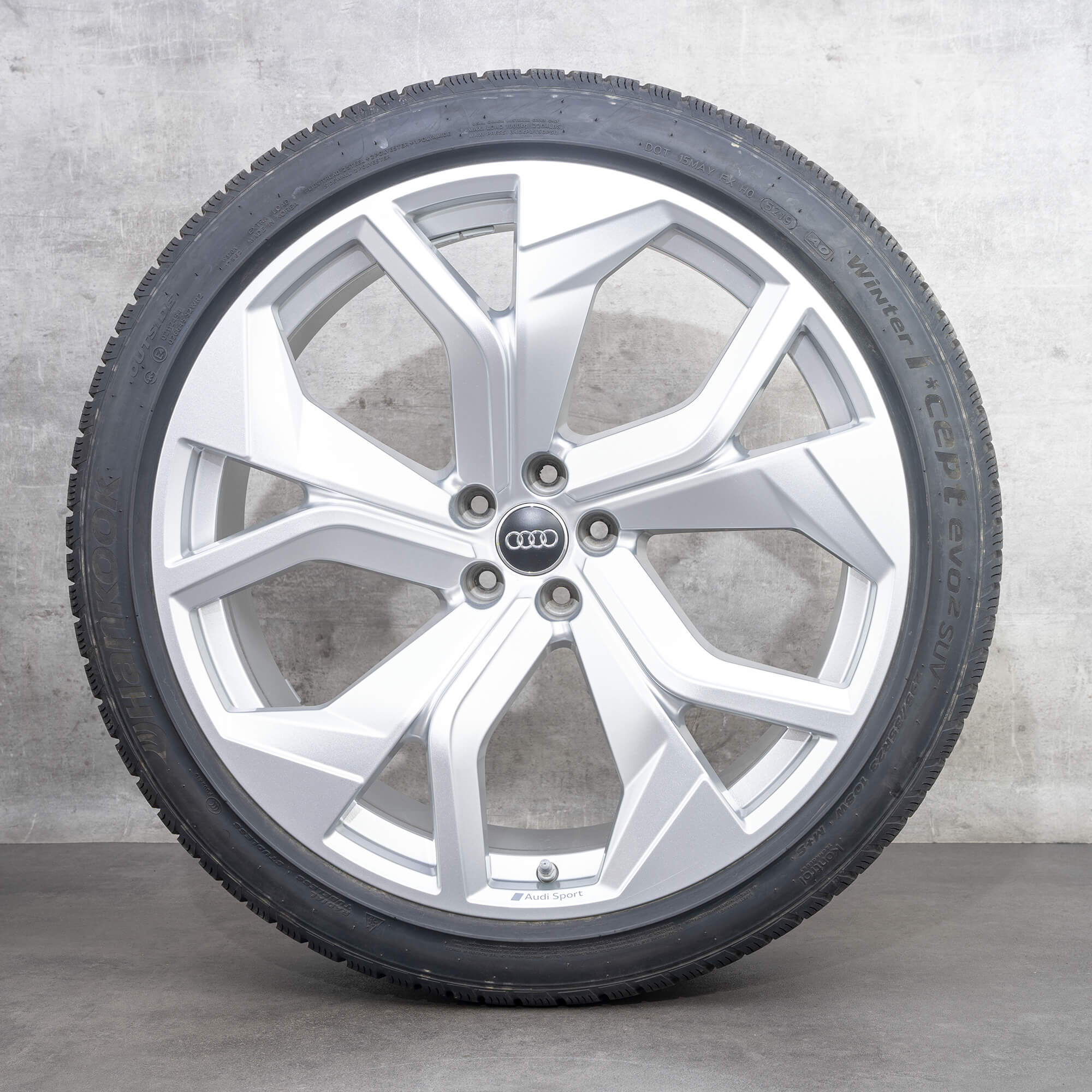 Audi 23 inch rims RSQ8 4M8 winter tires wheels Rotor 4M8601025AF