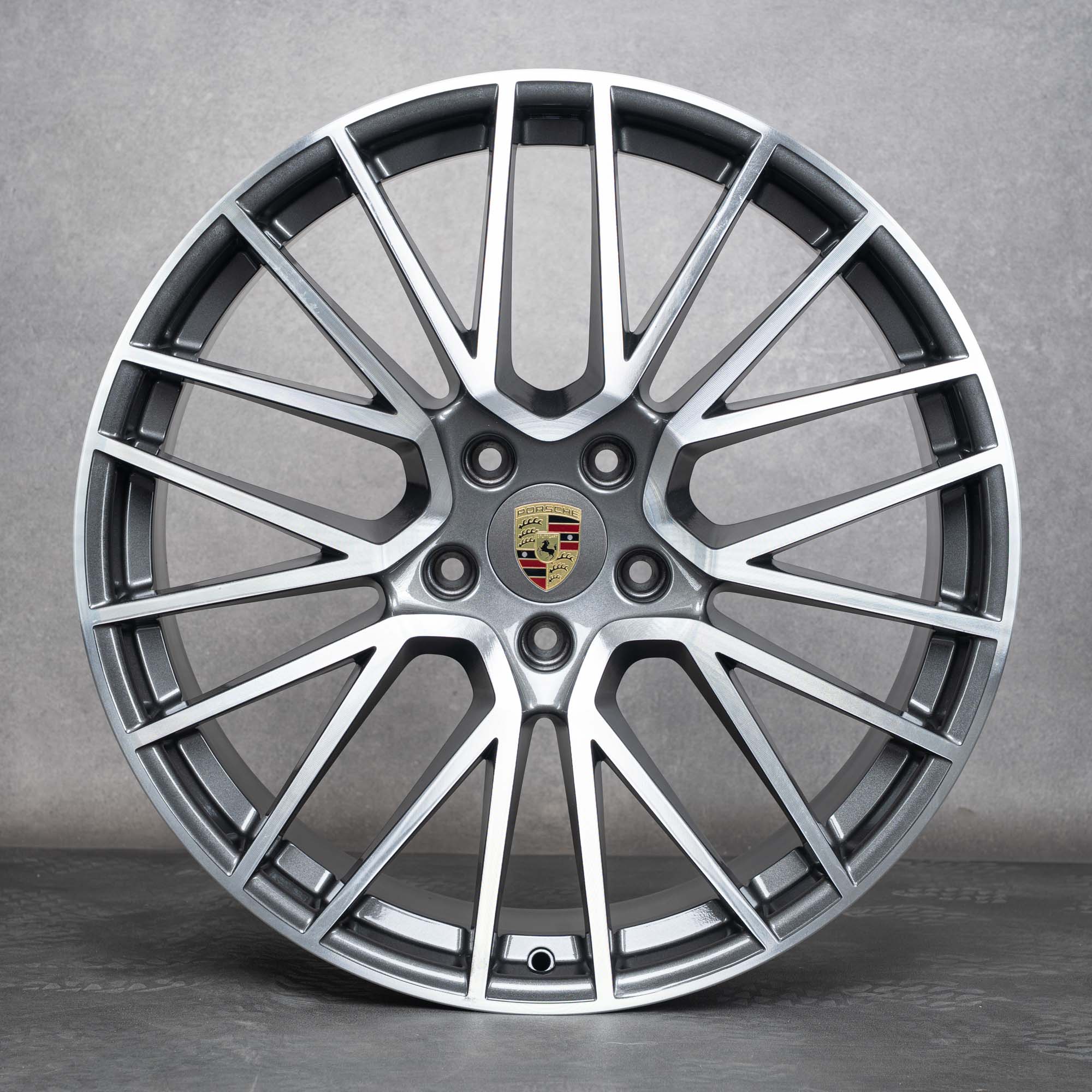 Oryginalne felgi Porsche Cayenne 9YA Coupe 22 cale 9Y3601025AL 9Y3601025AM RS Spyder polerowane tytanowe