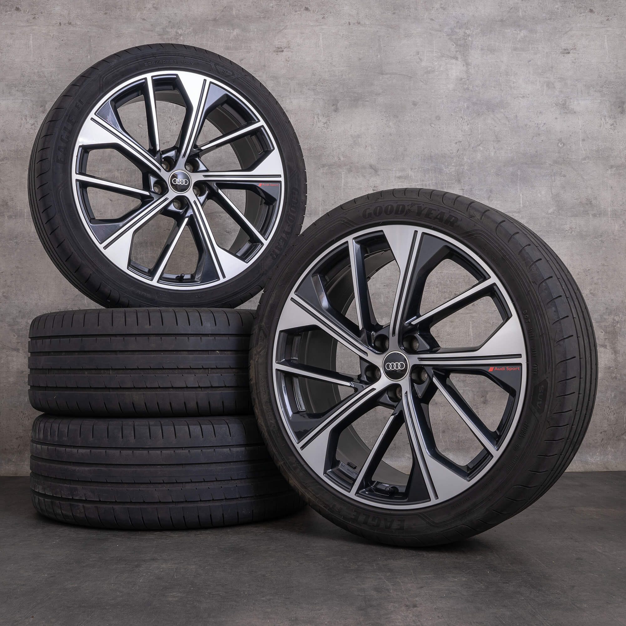 Originale Audi Q5 SQ5 sommerhjul 21 tommers FY felger svart polert 80A601025BQ