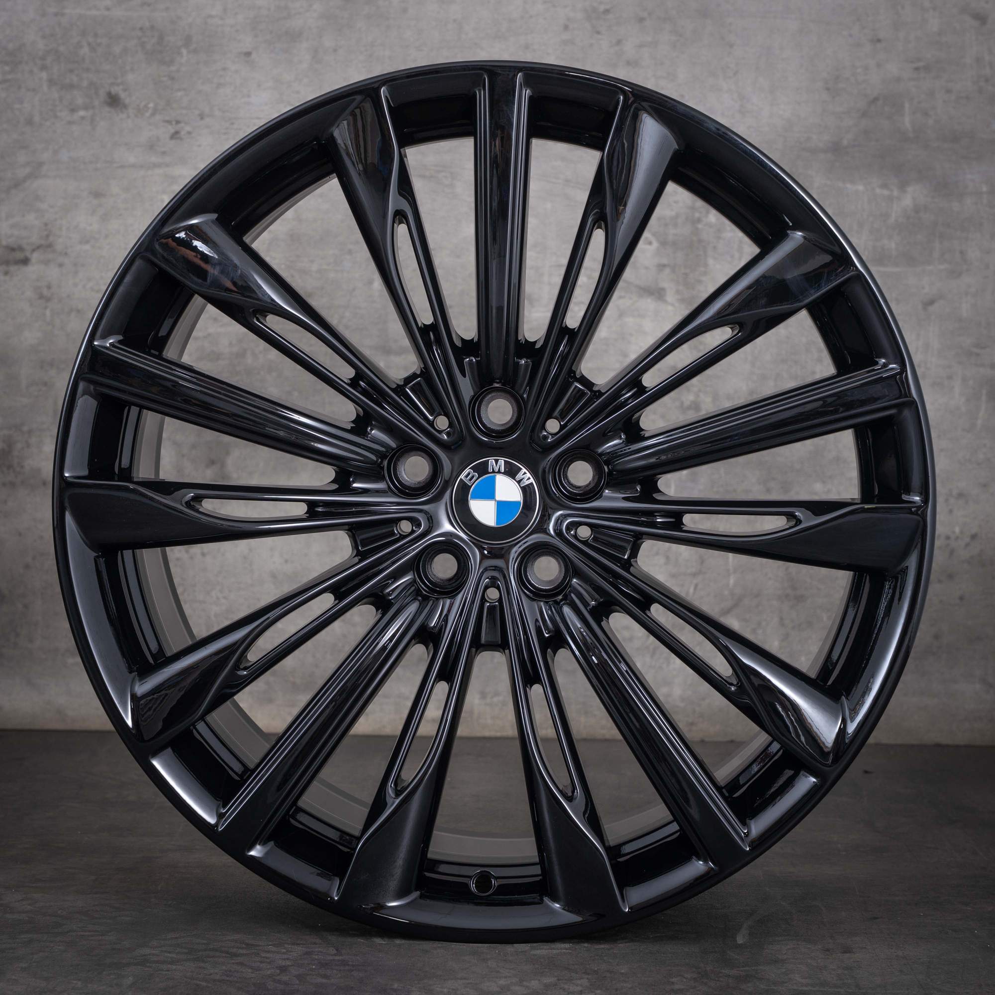 OEM BMW 6 Series GT and 7 20-inch rims G32 G11 G12 Styling 646 6868051 6868052 Gloss Black