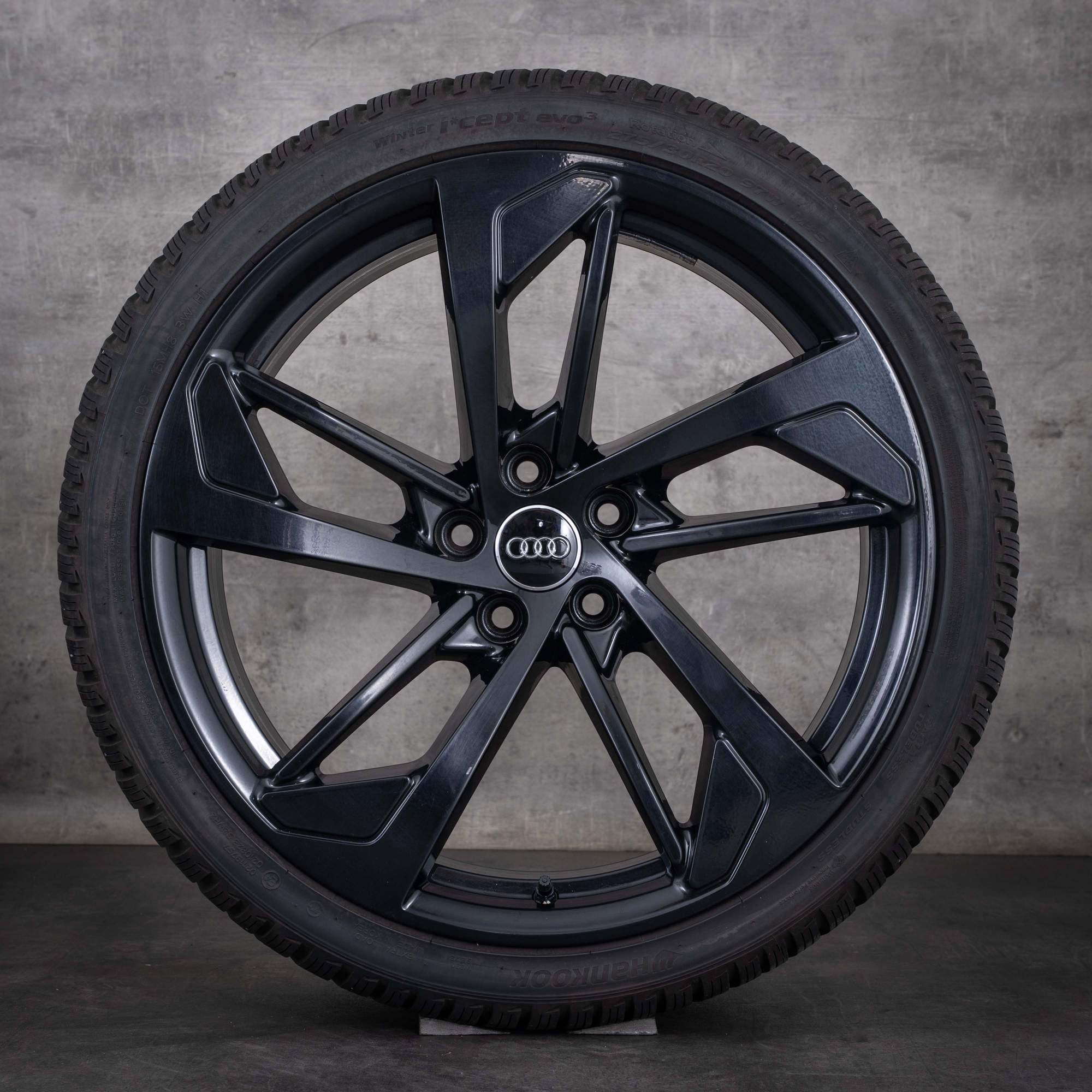 Original Audi RS4 RS5 Winterräder 20 Zoll B9 8W F5 Felgen Trapezoid 8W0601025CN schwarz glanz