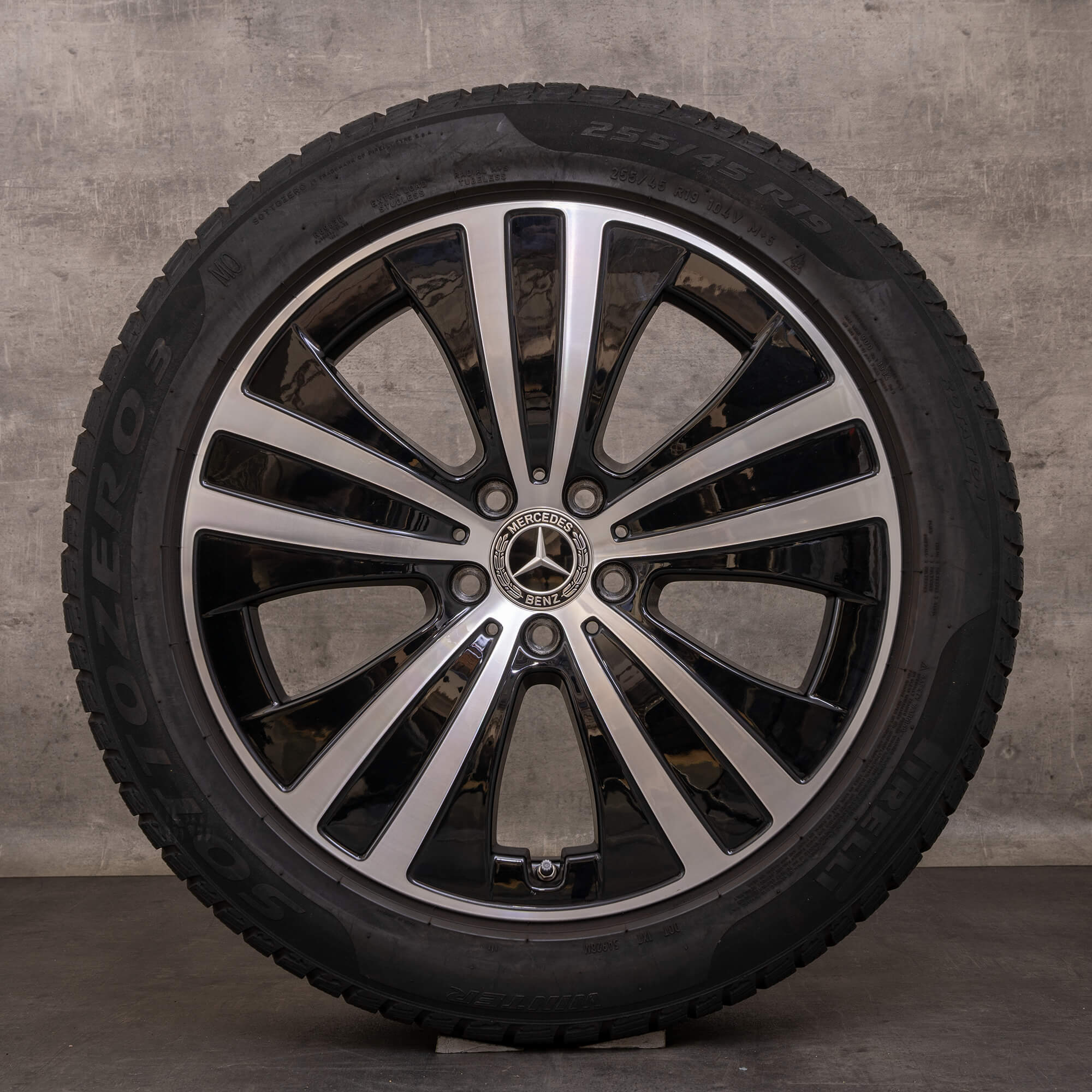 Oryginalne koła zimowe Mercedes Benz EQE 19 cali V295 Felgi A2954011200 czarne polerowane toczone