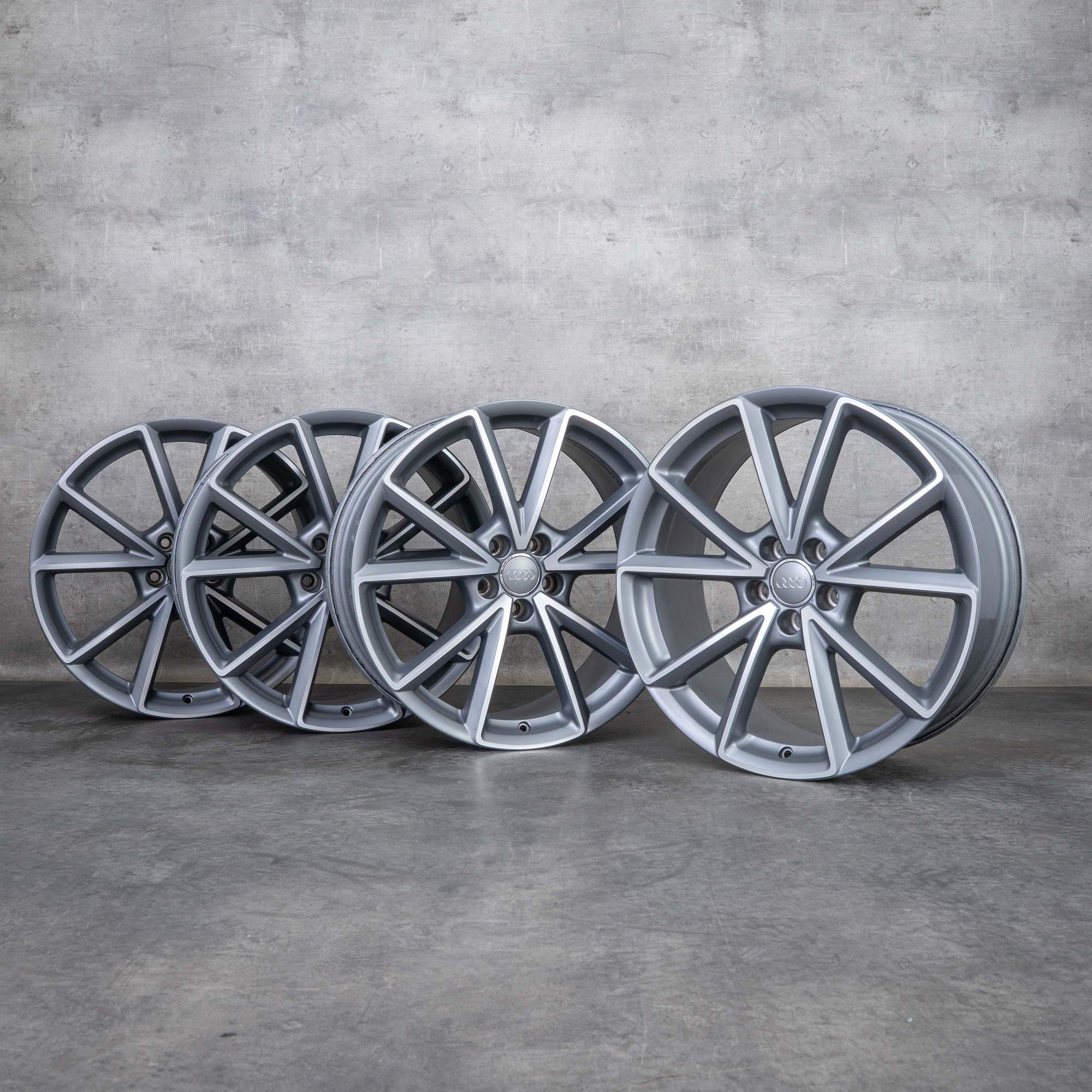 Original Audi Q3 RSQ3 Felgen 20 Zoll 8U 8U0601025AK titan matt glanzgedreht