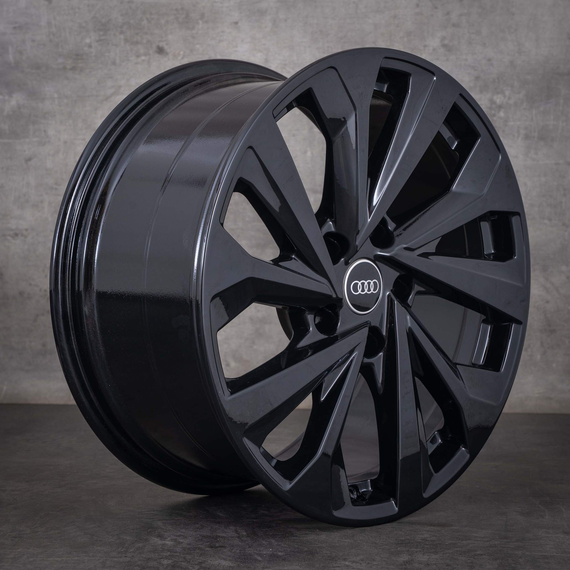 Jantă originală Audi e-tron Q6 SQ6 de 19 inci GF 85H601025E negru lucios