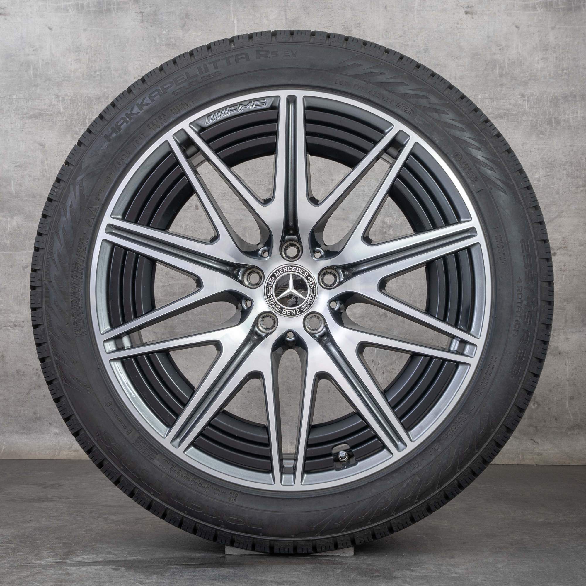 Alkuperäiset Mercedes Benz GLC 43 63S E AMG talvirenkaat 20 tuumaa X254 Performance vanteet A2544016800 himalajanharmaa kiillotettu