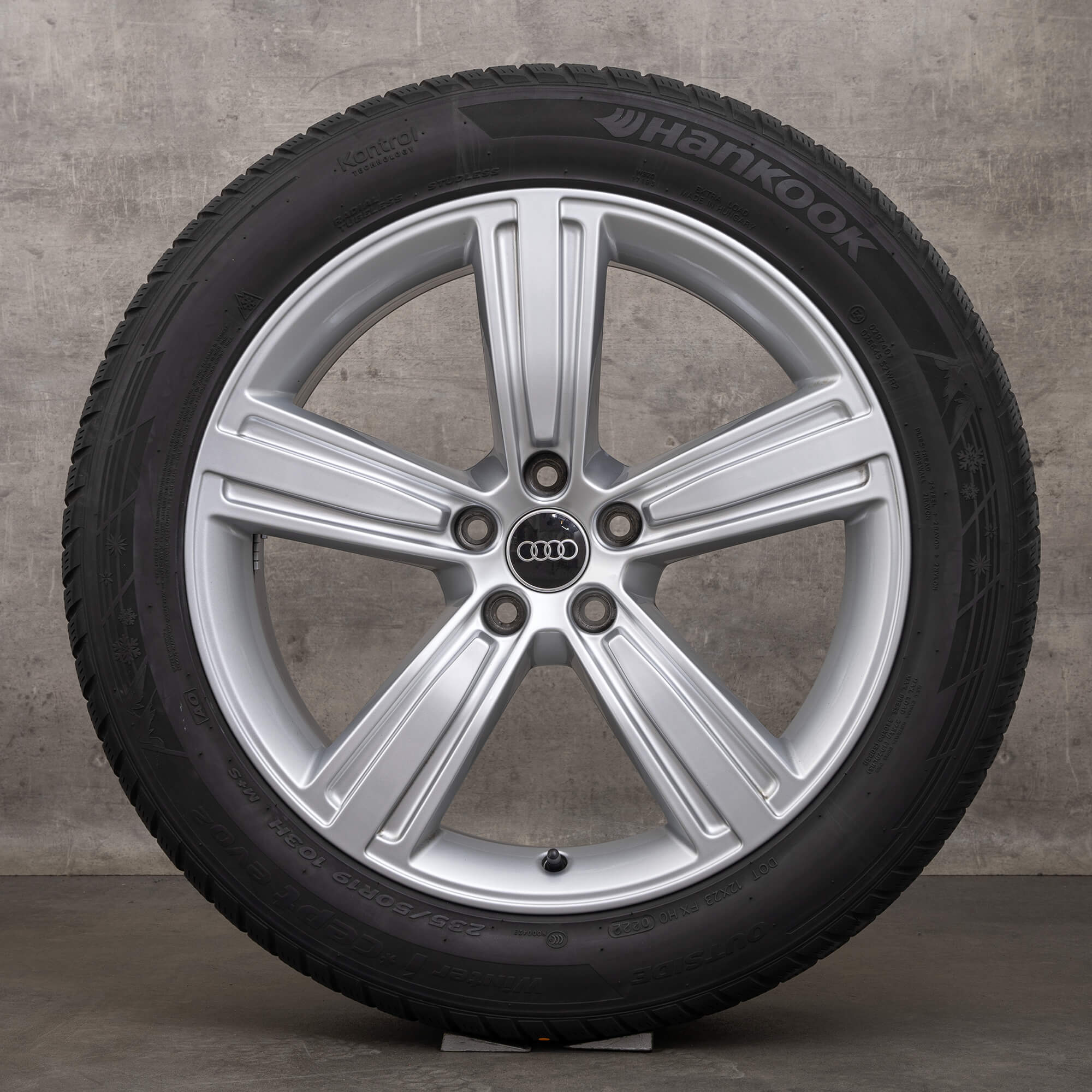 Oryginalne koła zimowe Audi A8 S8 19 cali 4N D5 felgi 4N0601025J srebrne